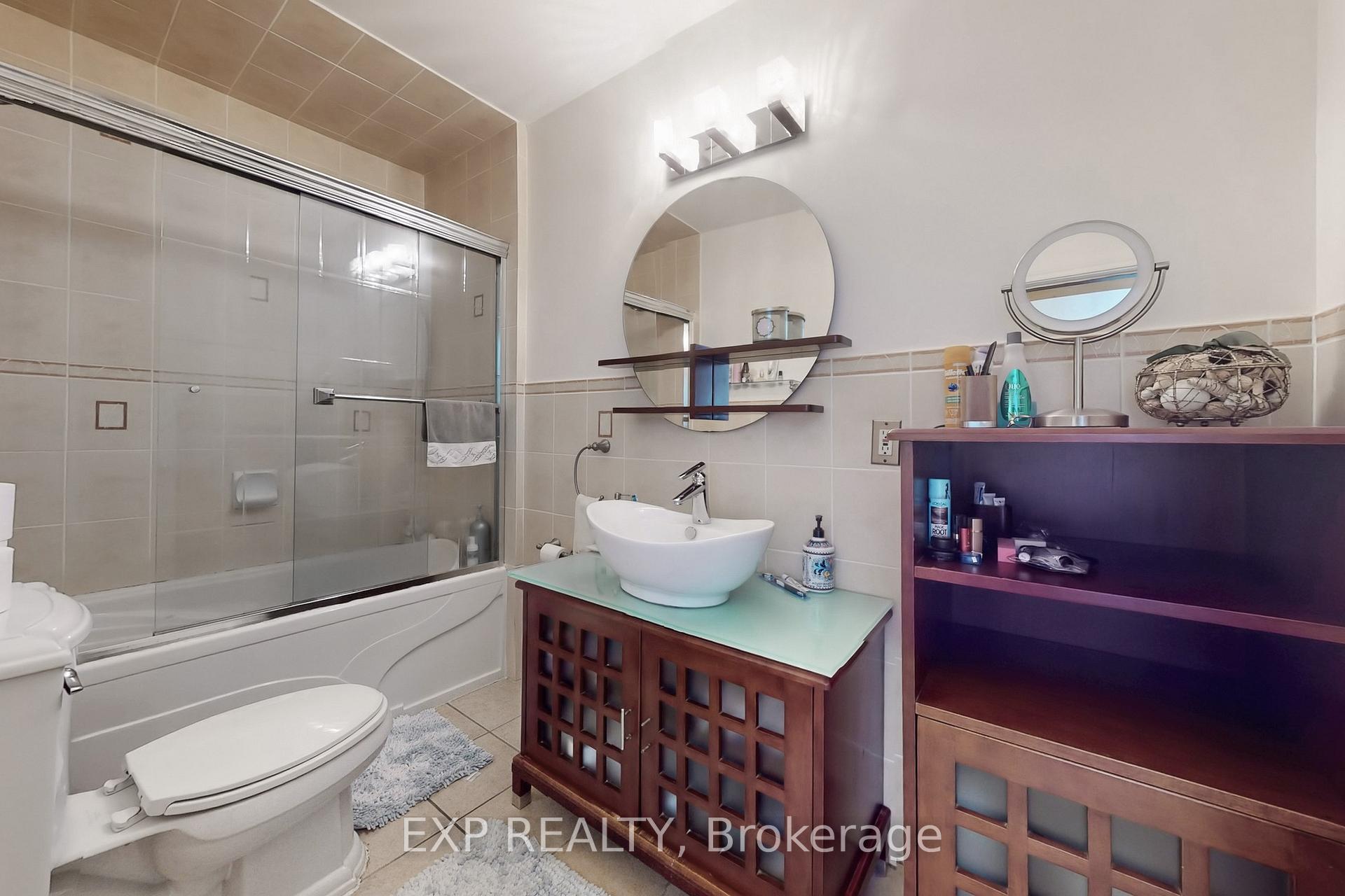 Photo 20 of 230 Lake Drive E, Georgina, Historic Lakeshore Communities — HOMEH