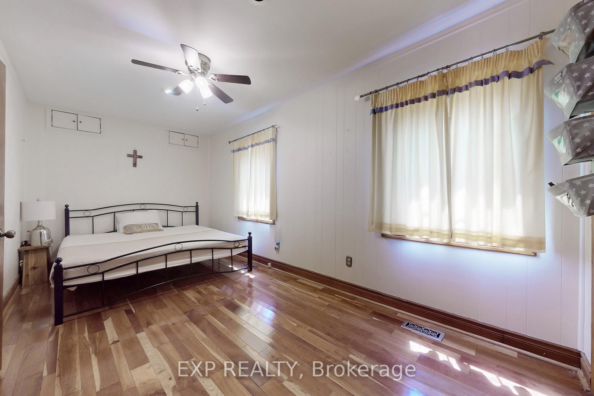 Photo 22 of 230 Lake Drive E, Georgina, Historic Lakeshore Communities — HOMEH