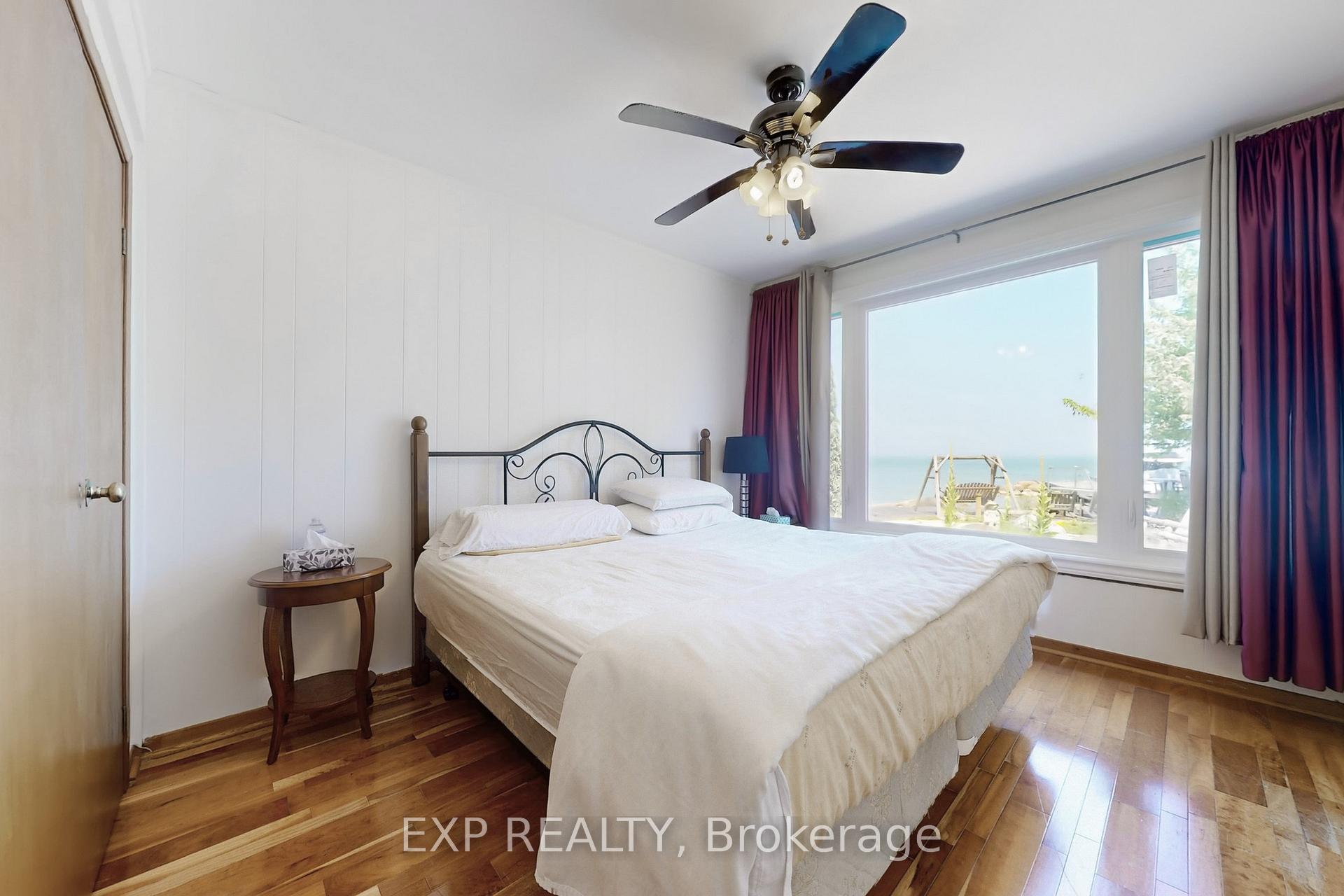Photo 23 of 230 Lake Drive E, Georgina, Historic Lakeshore Communities — HOMEH