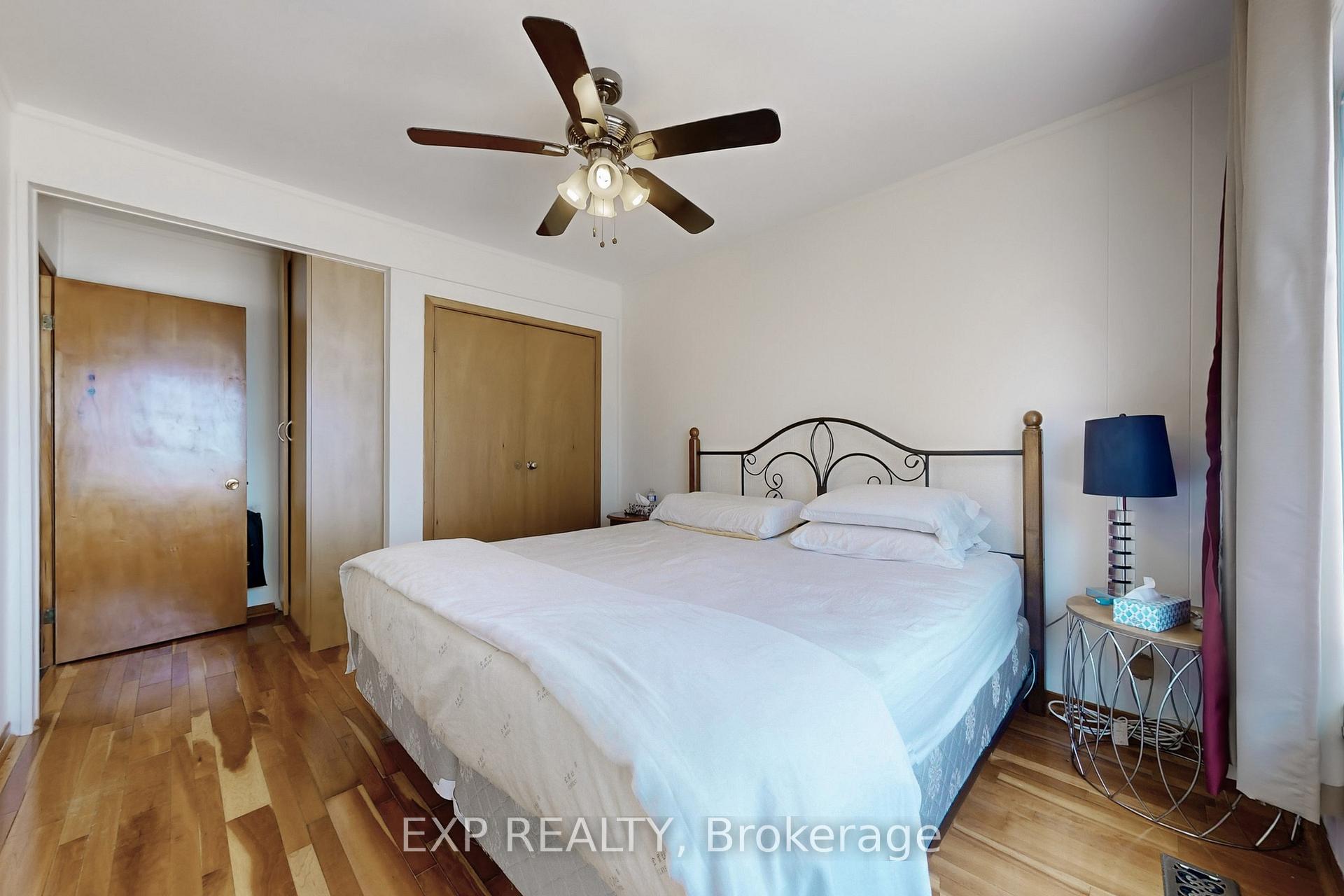 Photo 24 of 230 Lake Drive E, Georgina, Historic Lakeshore Communities — HOMEH