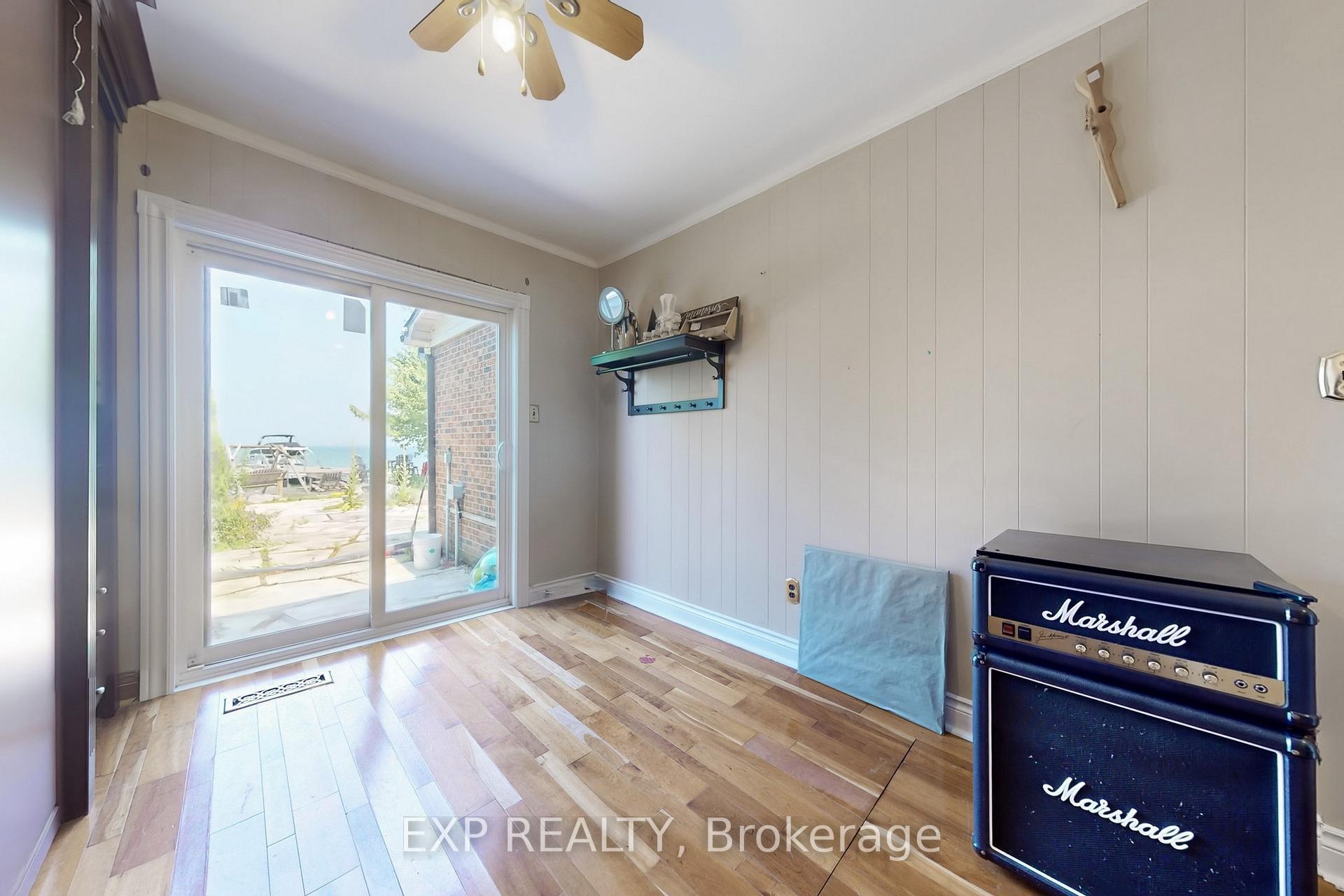 Photo 25 of 230 Lake Drive E, Georgina, Historic Lakeshore Communities — HOMEH