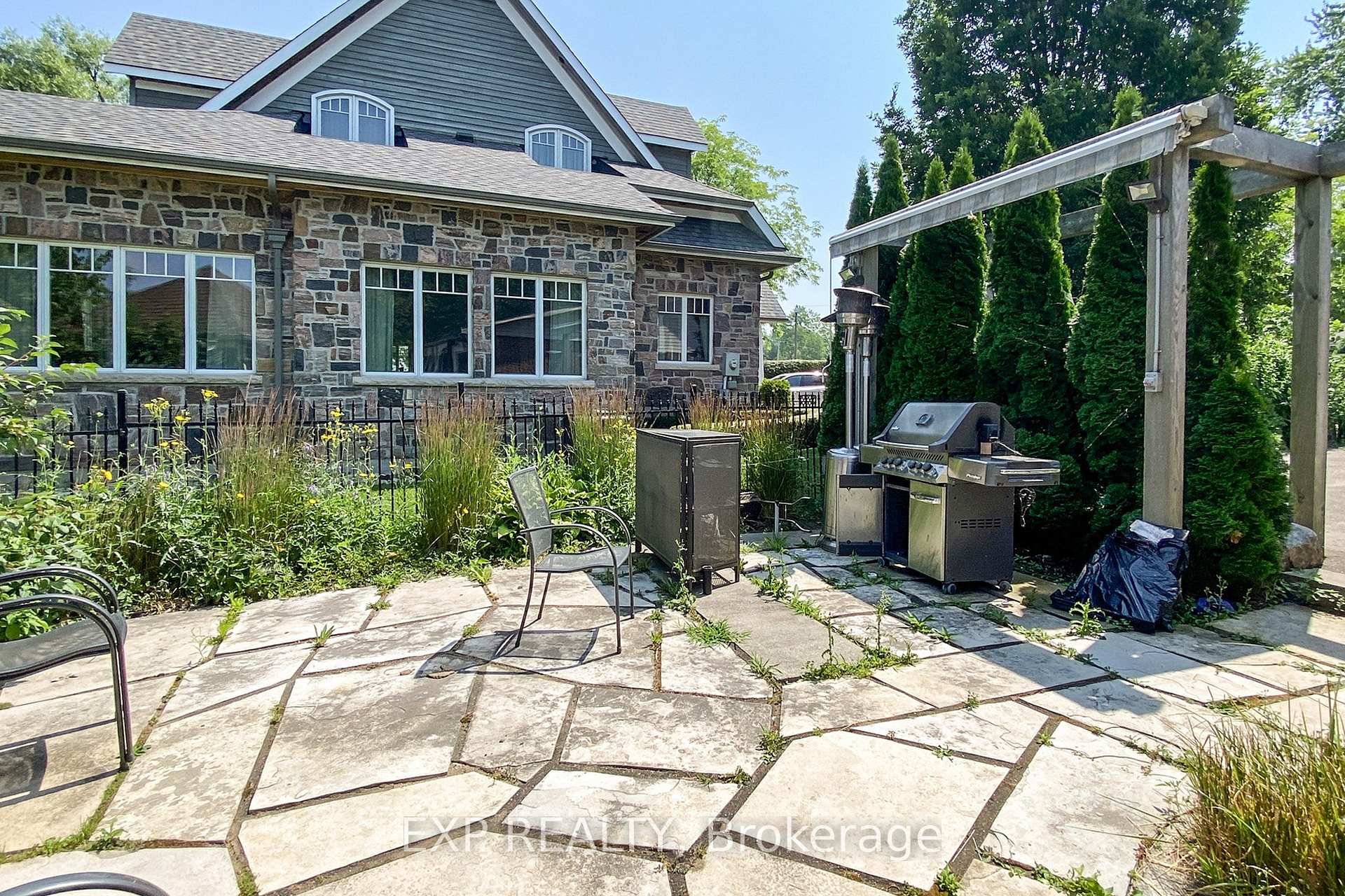 Photo 30 of 230 Lake Drive E, Georgina, Historic Lakeshore Communities — HOMEH