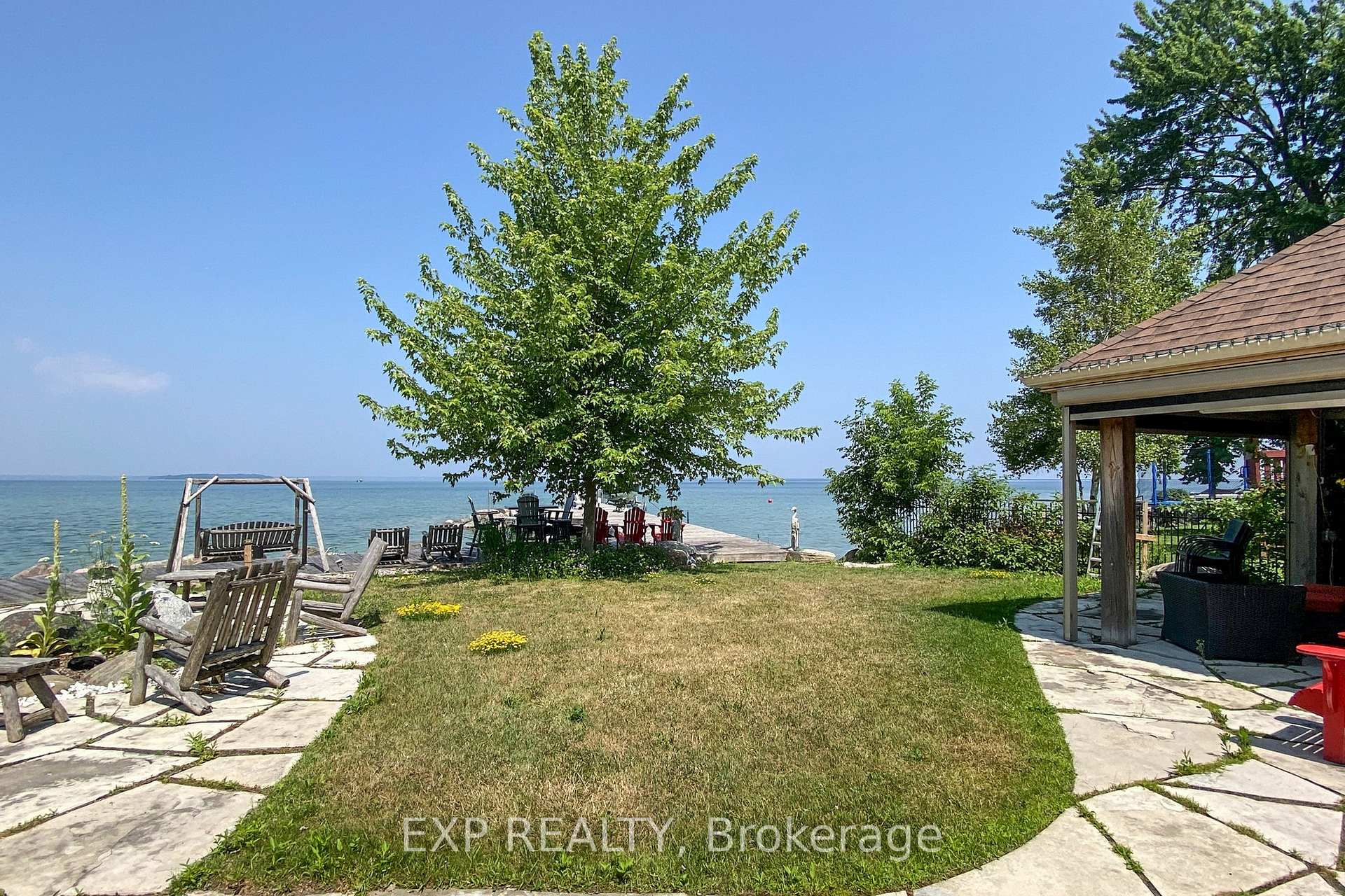 Photo 32 of 230 Lake Drive E, Georgina, Historic Lakeshore Communities — HOMEH