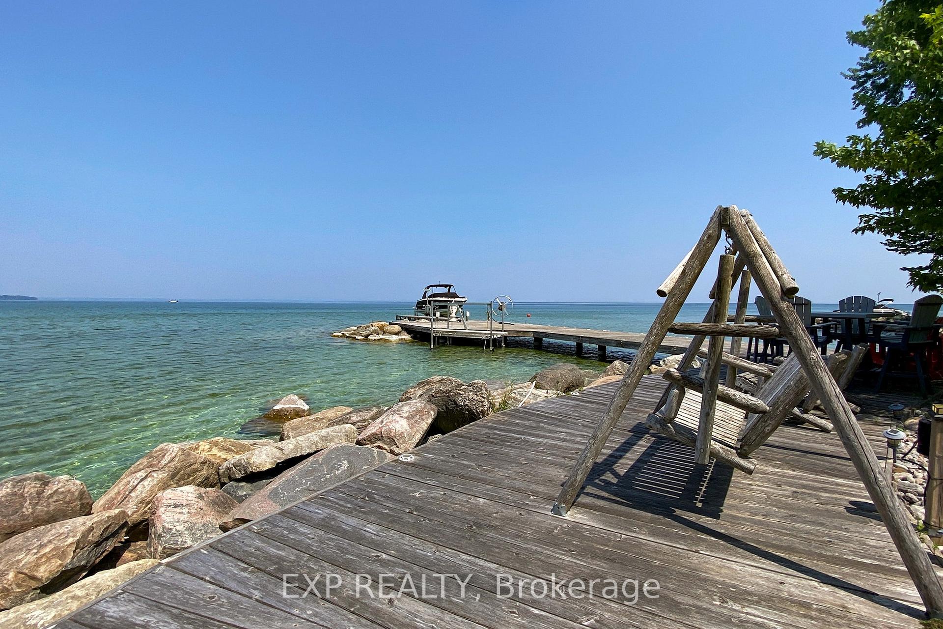 Photo 34 of 230 Lake Drive E, Georgina, Historic Lakeshore Communities — HOMEH