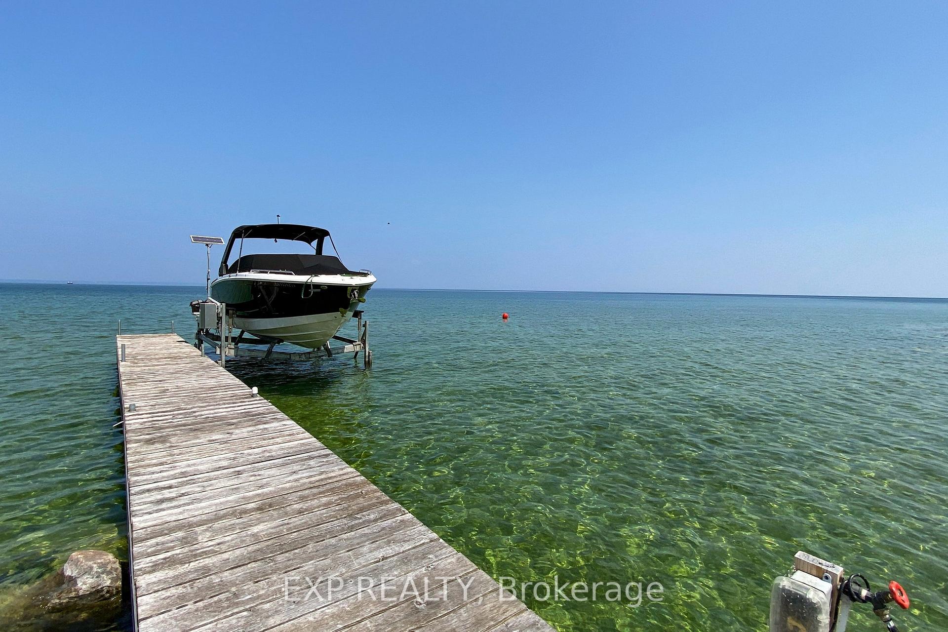 Photo 36 of 230 Lake Drive E, Georgina, Historic Lakeshore Communities — HOMEH