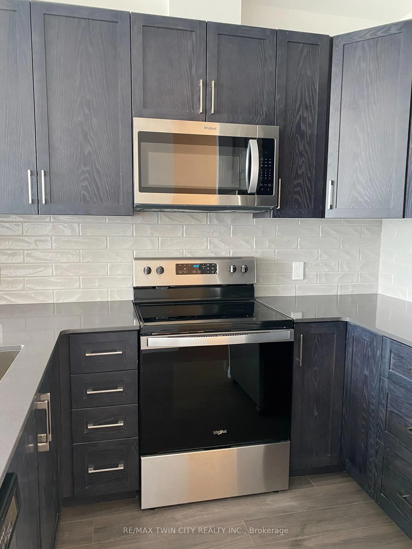 Photo 5 of Unit 2110, 104 Garment Street, Kitchener, City Commercial Core — HOMEH