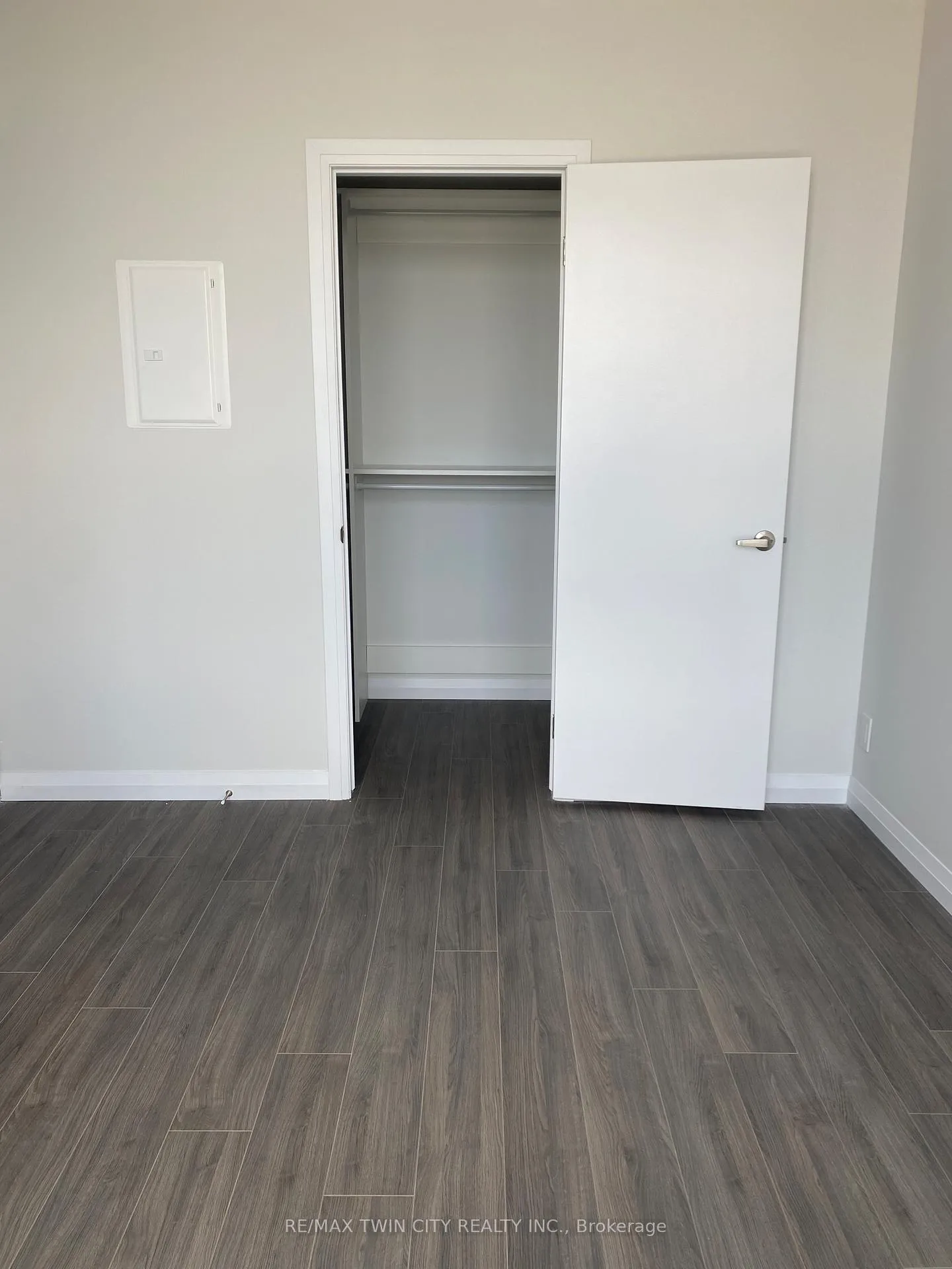 Photo 7 of Unit 2110, 104 Garment Street, Kitchener, City Commercial Core — HOMEH