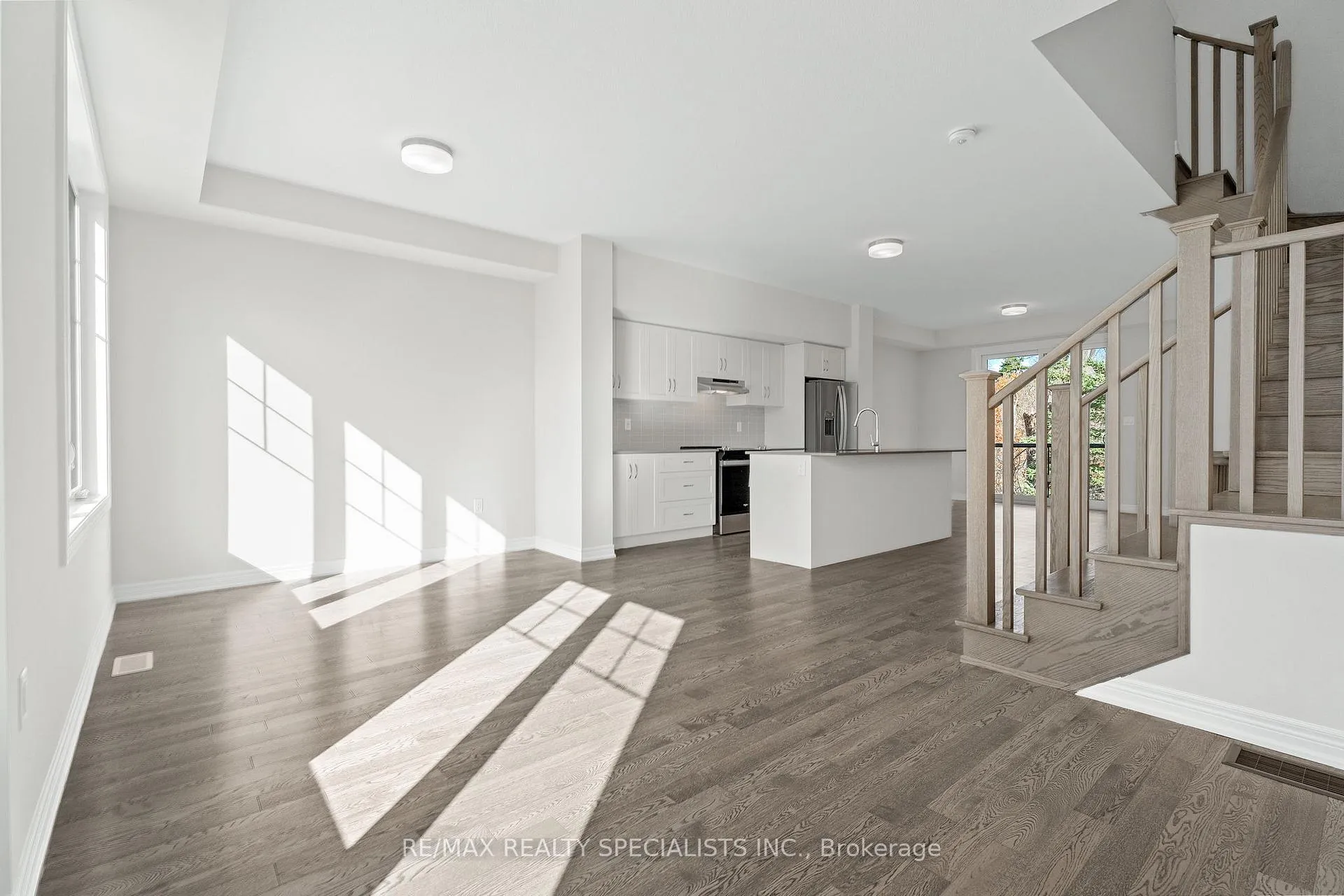 Photo 20 of 15 Folcroft Street, Brampton, Credit Valley — HOMEH