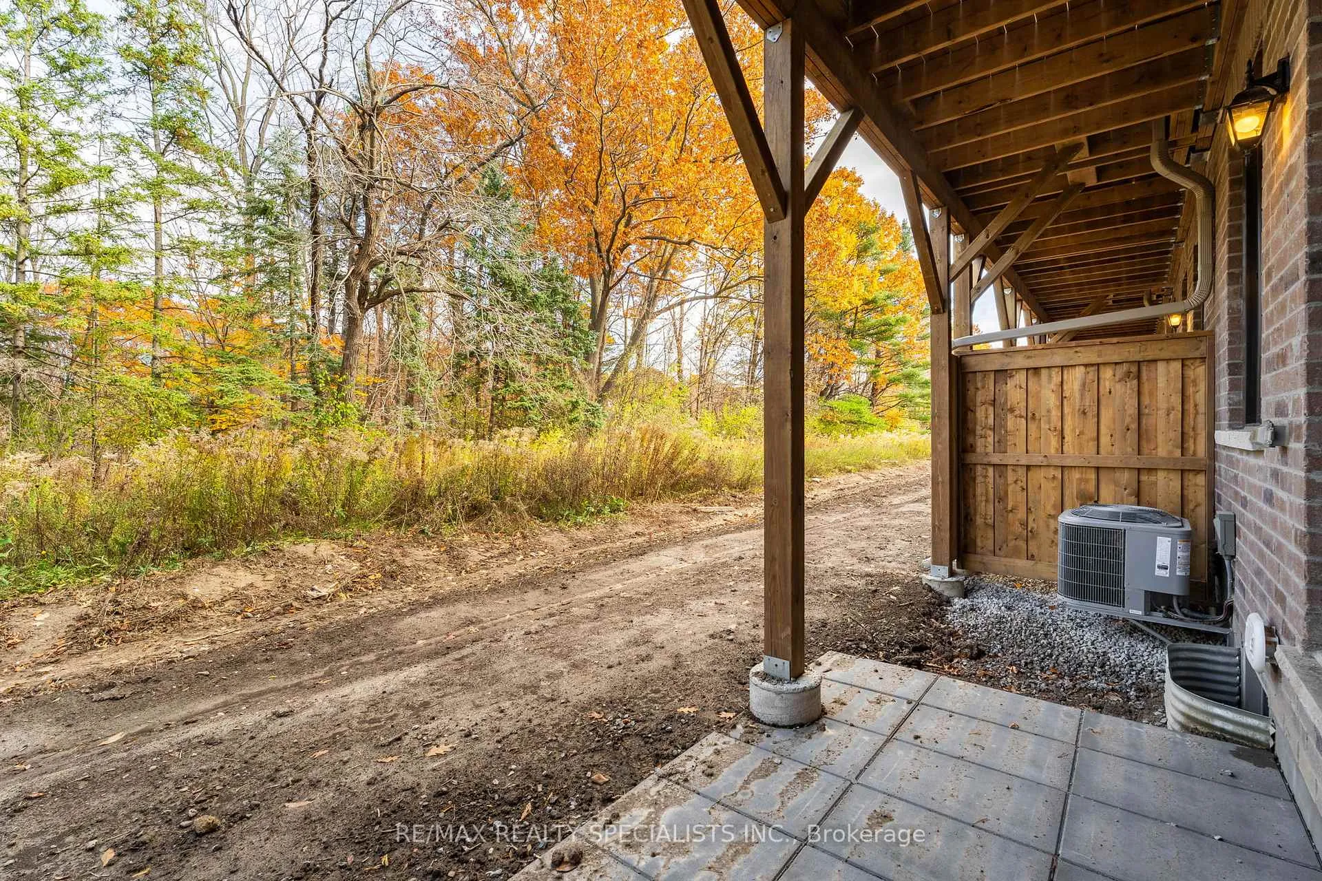 Photo 32 of 15 Folcroft Street, Brampton, Credit Valley — HOMEH