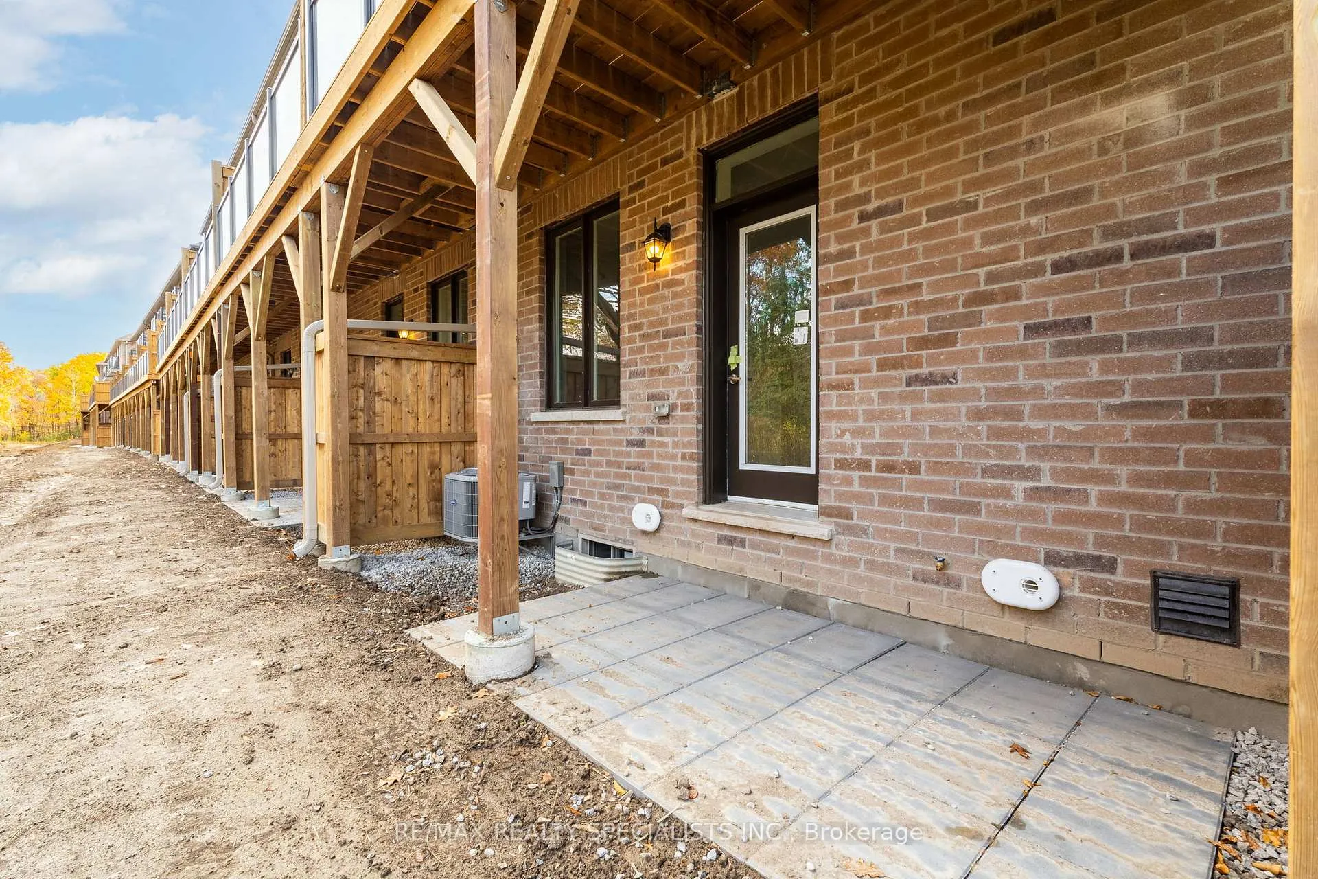 Photo 33 of 15 Folcroft Street, Brampton, Credit Valley — HOMEH
