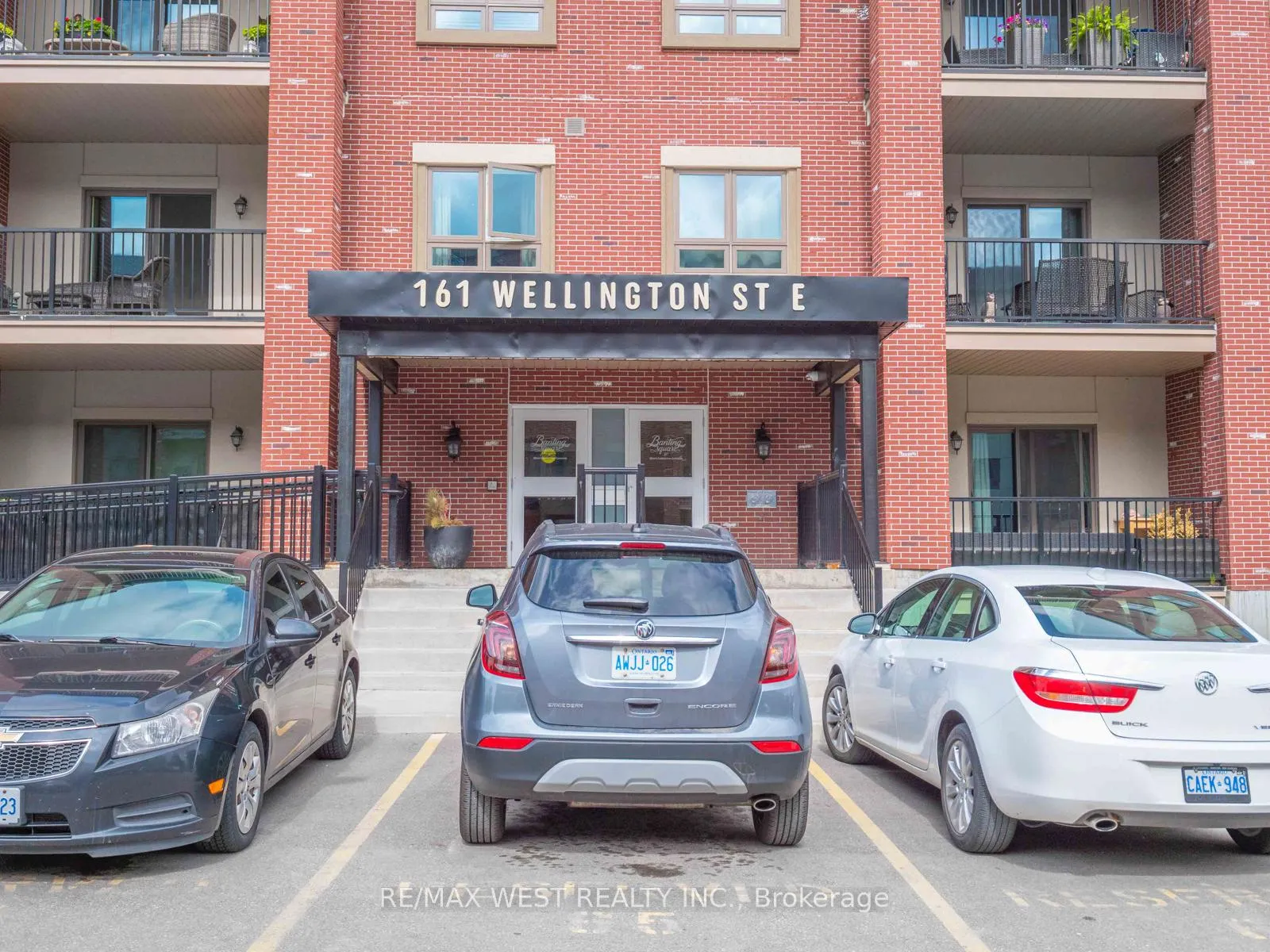 Photo 5 of Unit 104, 161 Wellington Street E, New Tecumseth, Alliston — HOMEH