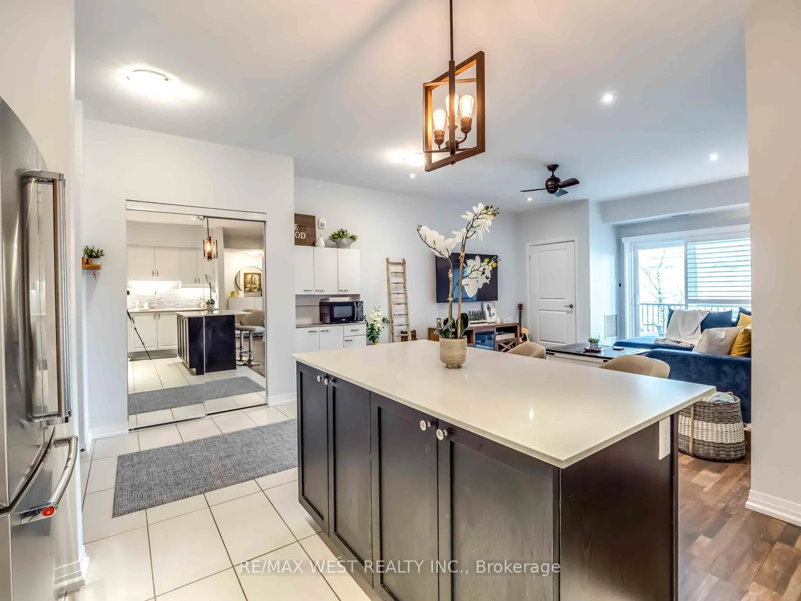 Photo 12 of Unit 104, 161 Wellington Street E, New Tecumseth, Alliston — HOMEH