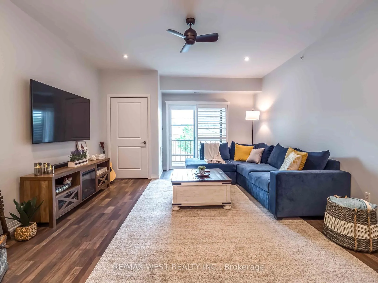 Photo 15 of Unit 104, 161 Wellington Street E, New Tecumseth, Alliston — HOMEH
