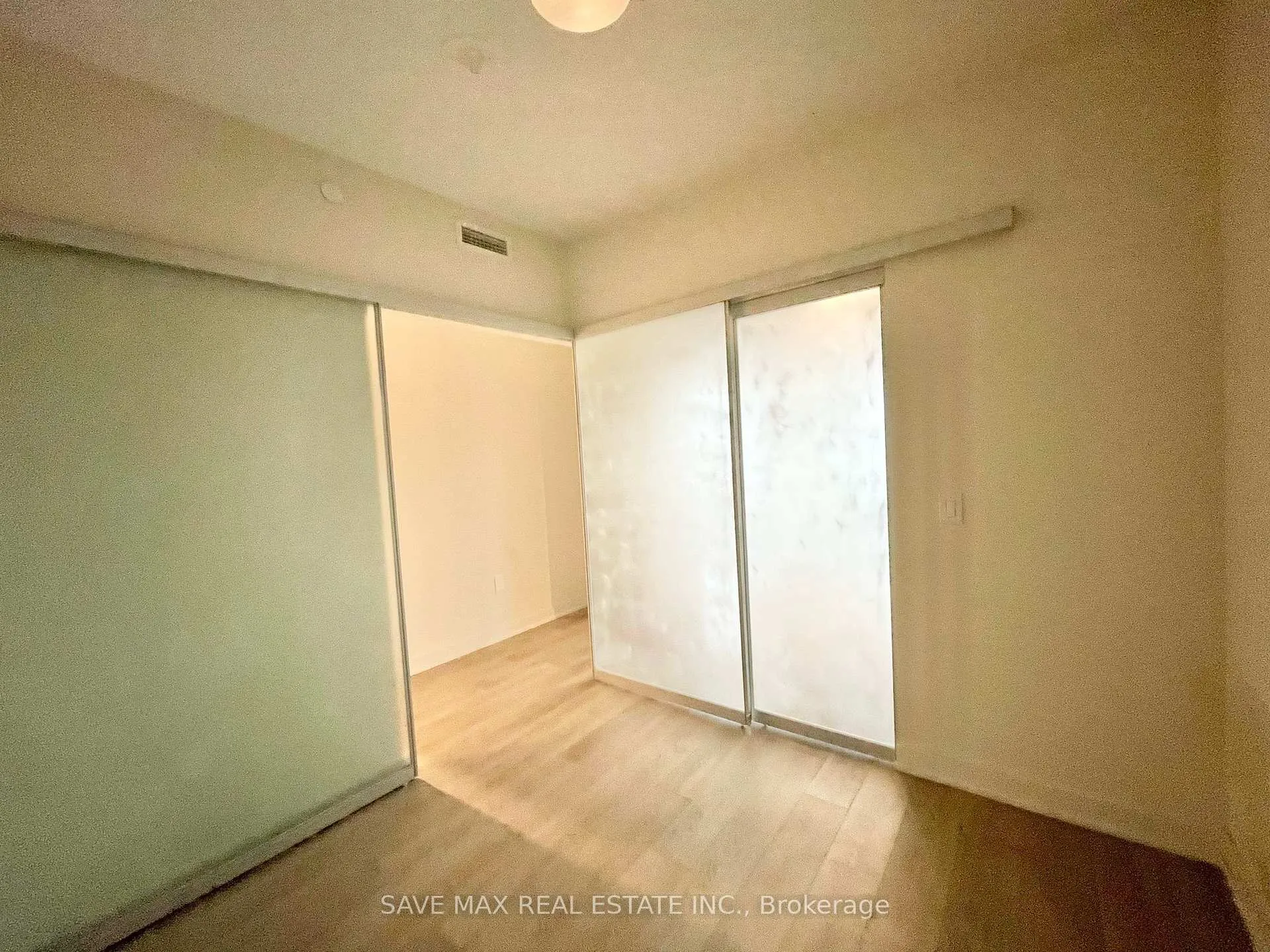 Photo 5 of Unit 1020, 212 King William Street, Hamilton, Beasley — HOMEH