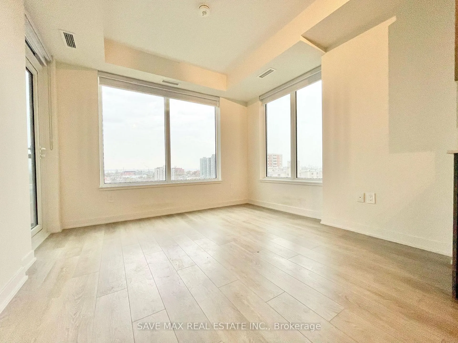 Photo 6 of Unit 1020, 212 King William Street, Hamilton, Beasley — HOMEH