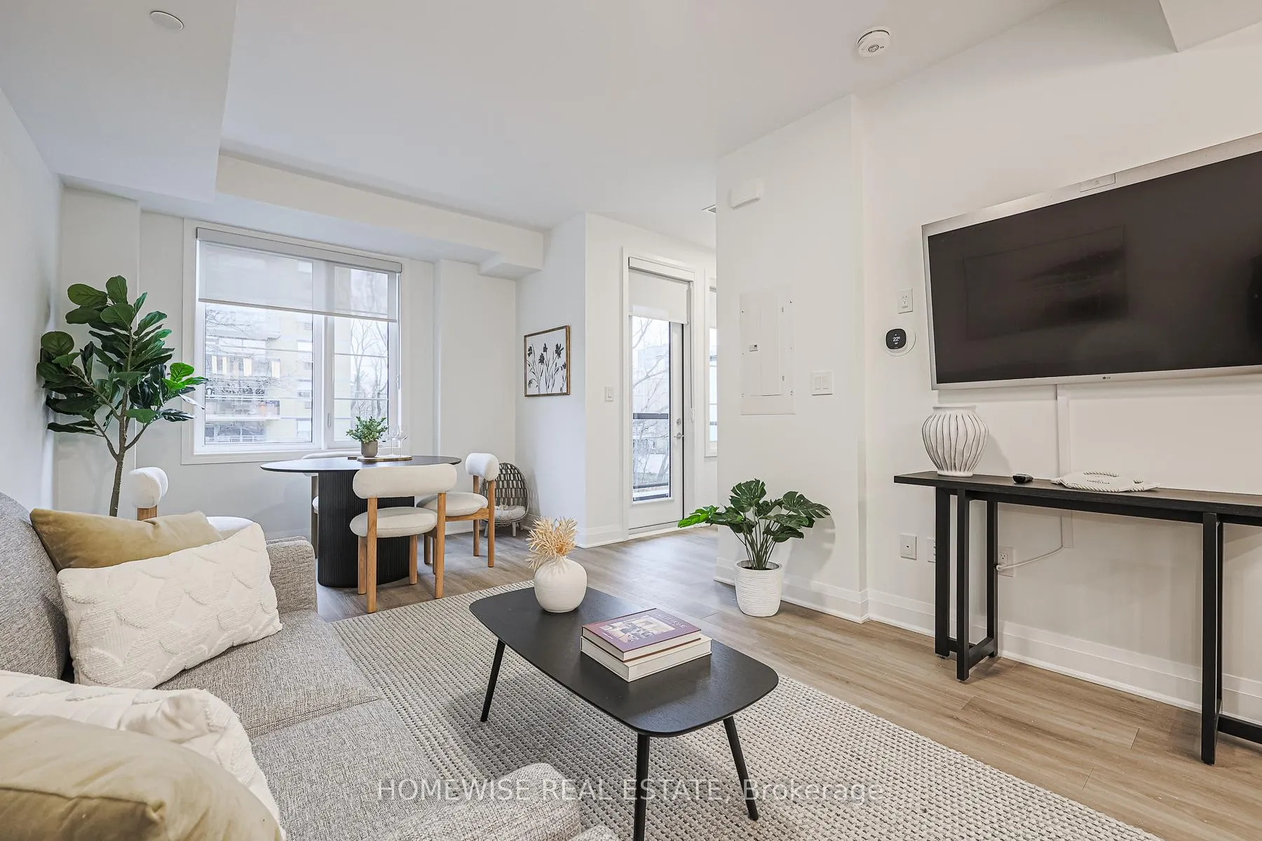 Photo 1 of Unit 11, 600 Brookdale Avenue, Toronto, Bedford Park-Nortown — HOMEH