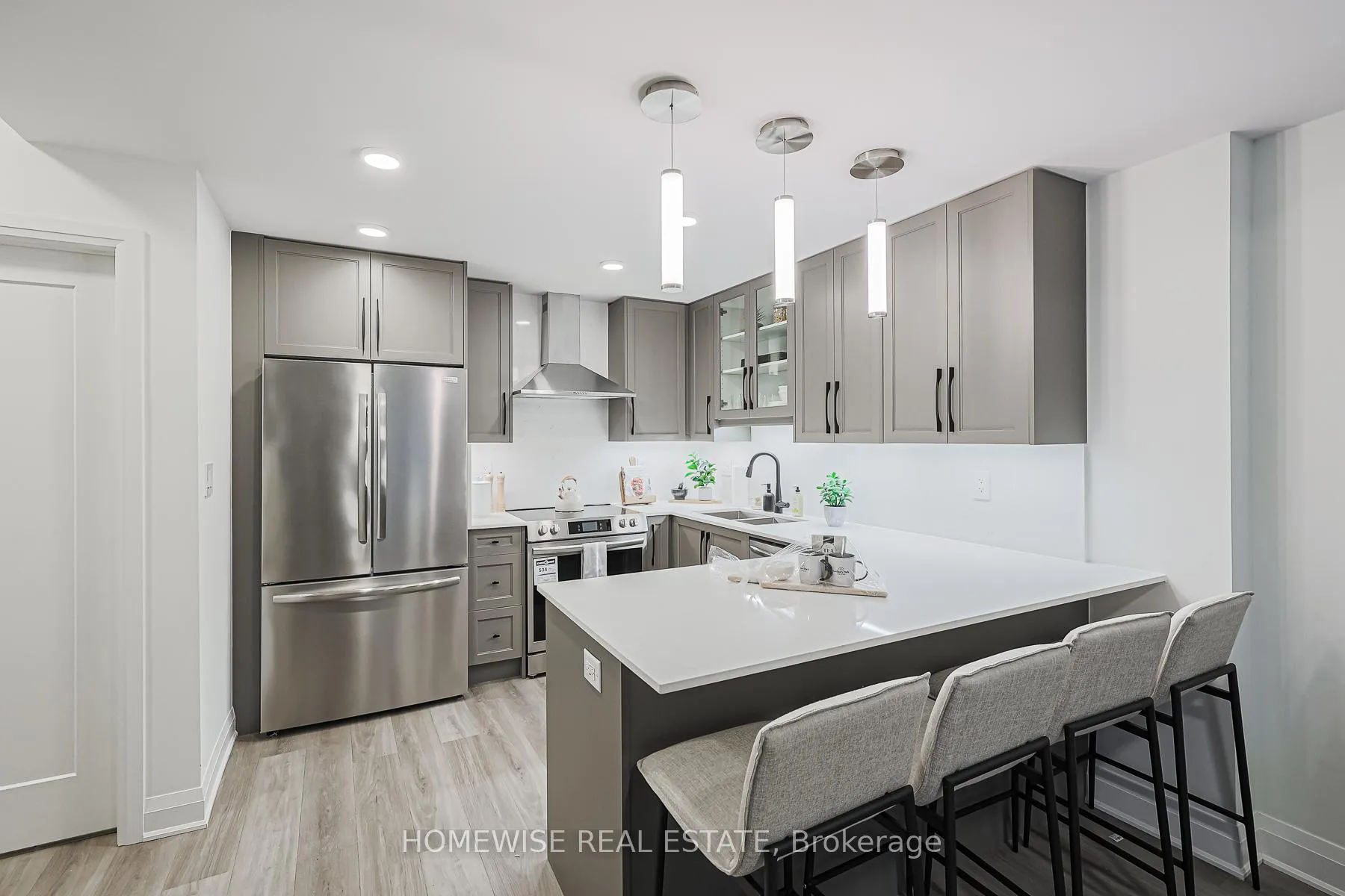 Photo 6 of Unit 11, 600 Brookdale Avenue, Toronto, Bedford Park-Nortown — HOMEH