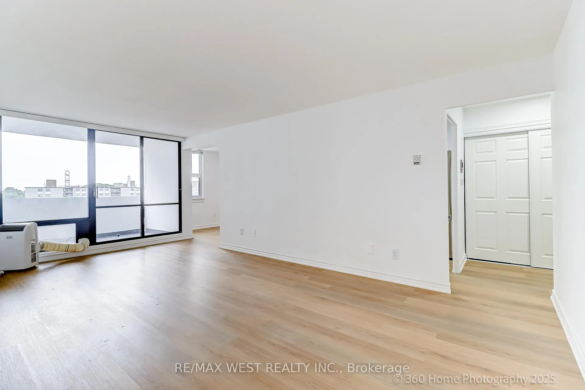 Photo 1 of Unit 803, 3 Massey Square, Toronto, Crescent Town — HOMEH