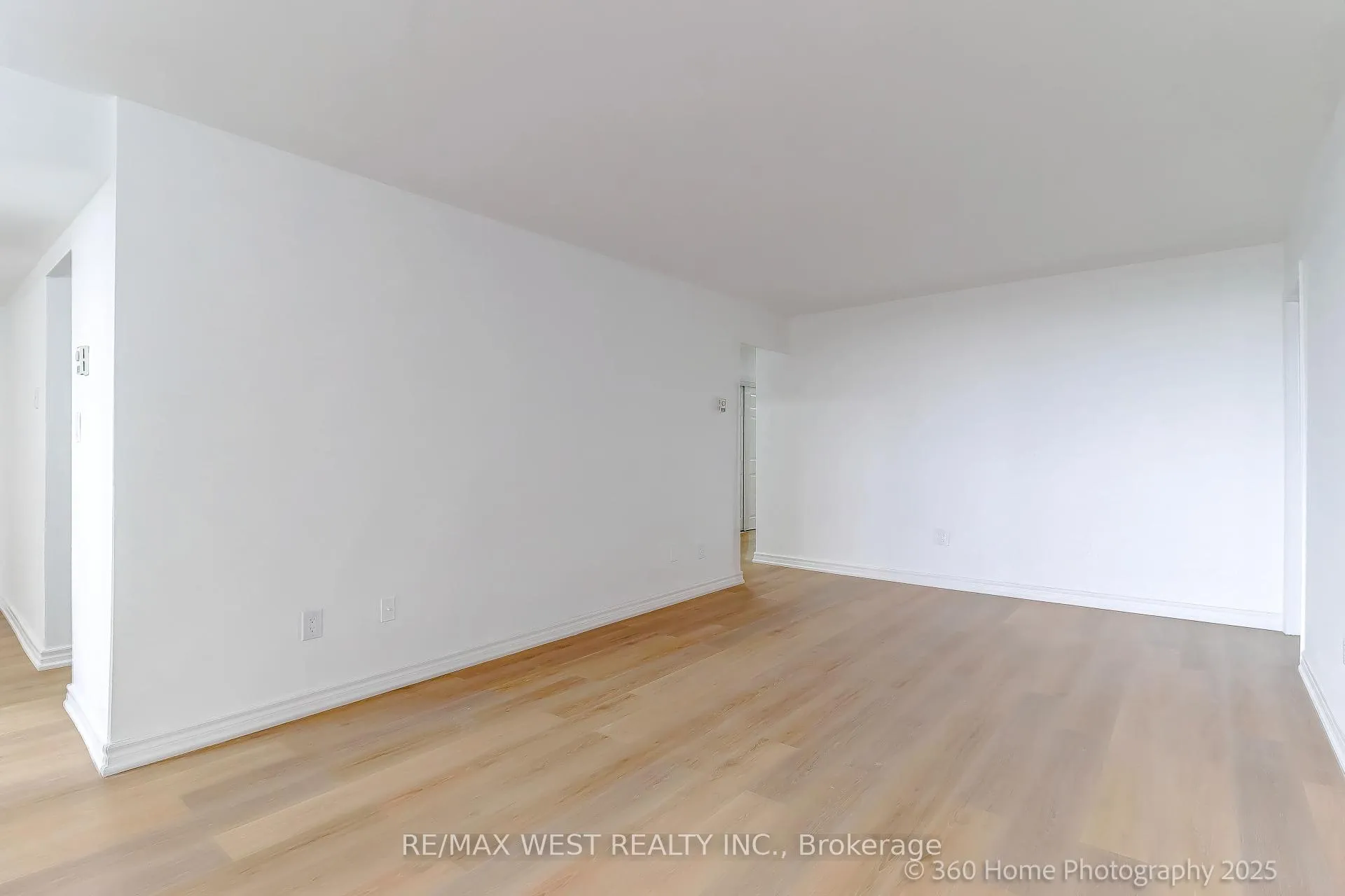 Photo 12 of Unit 803, 3 Massey Square, Toronto, Crescent Town — HOMEH