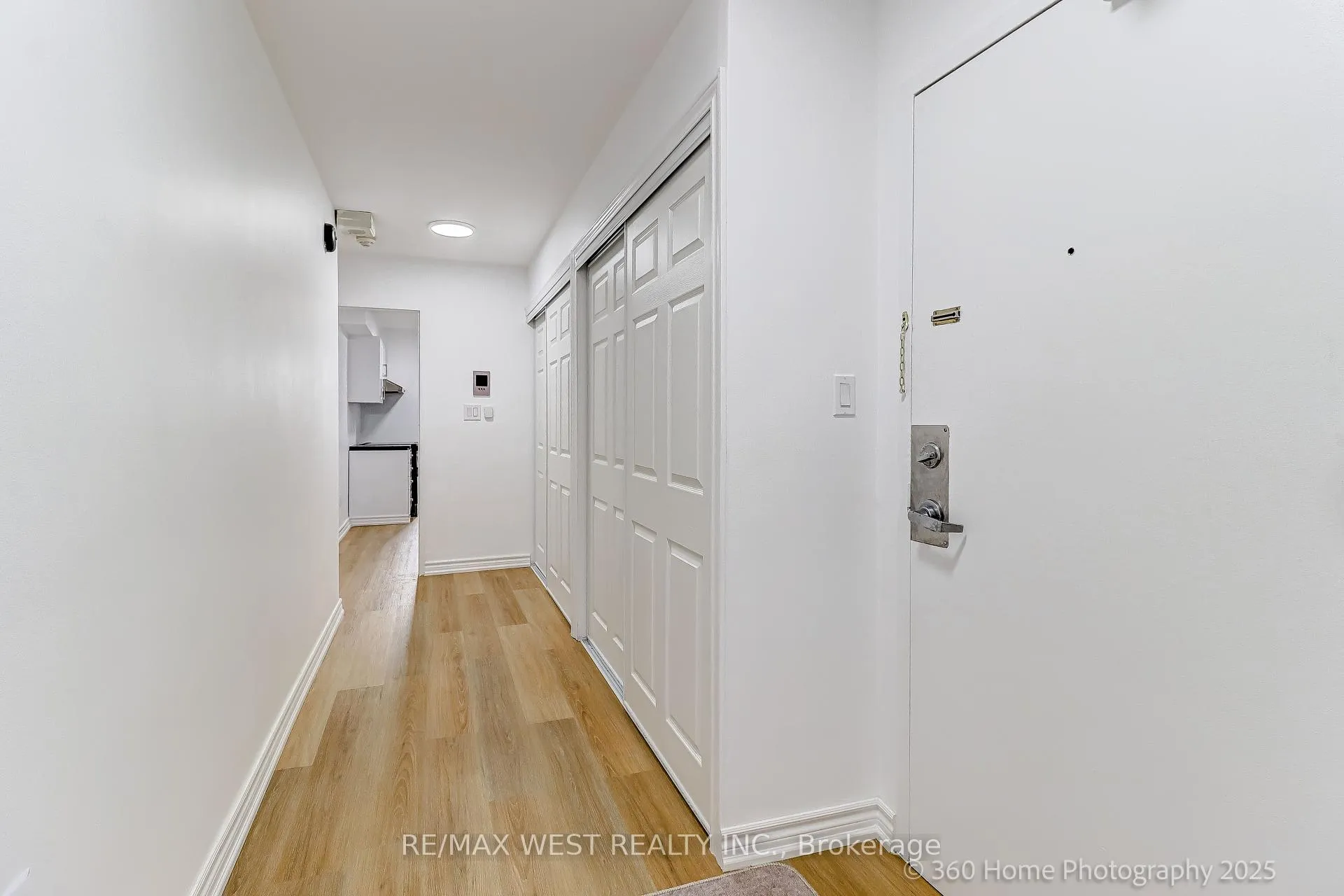 Photo 14 of Unit 803, 3 Massey Square, Toronto, Crescent Town — HOMEH