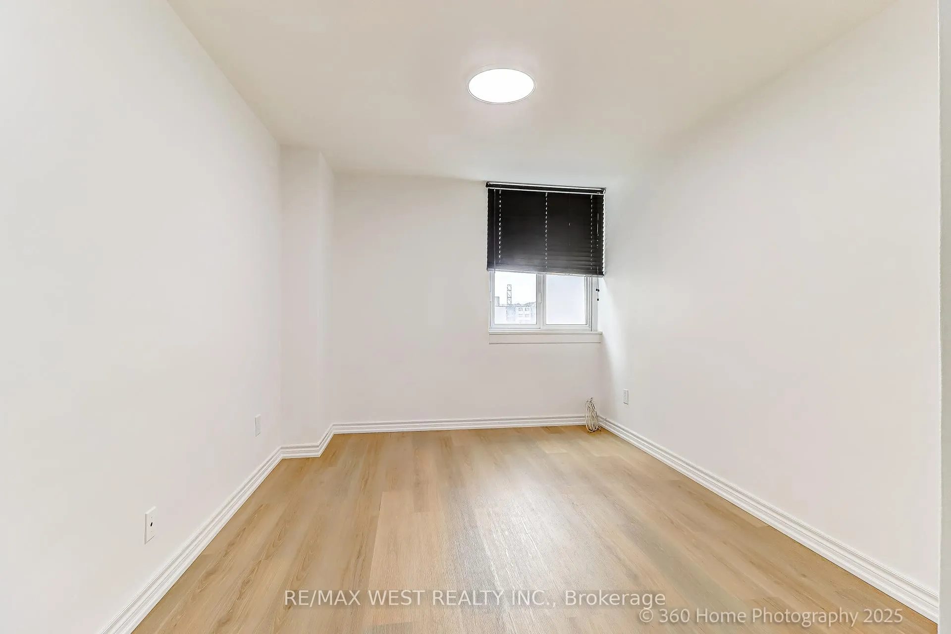 Photo 16 of Unit 803, 3 Massey Square, Toronto, Crescent Town — HOMEH