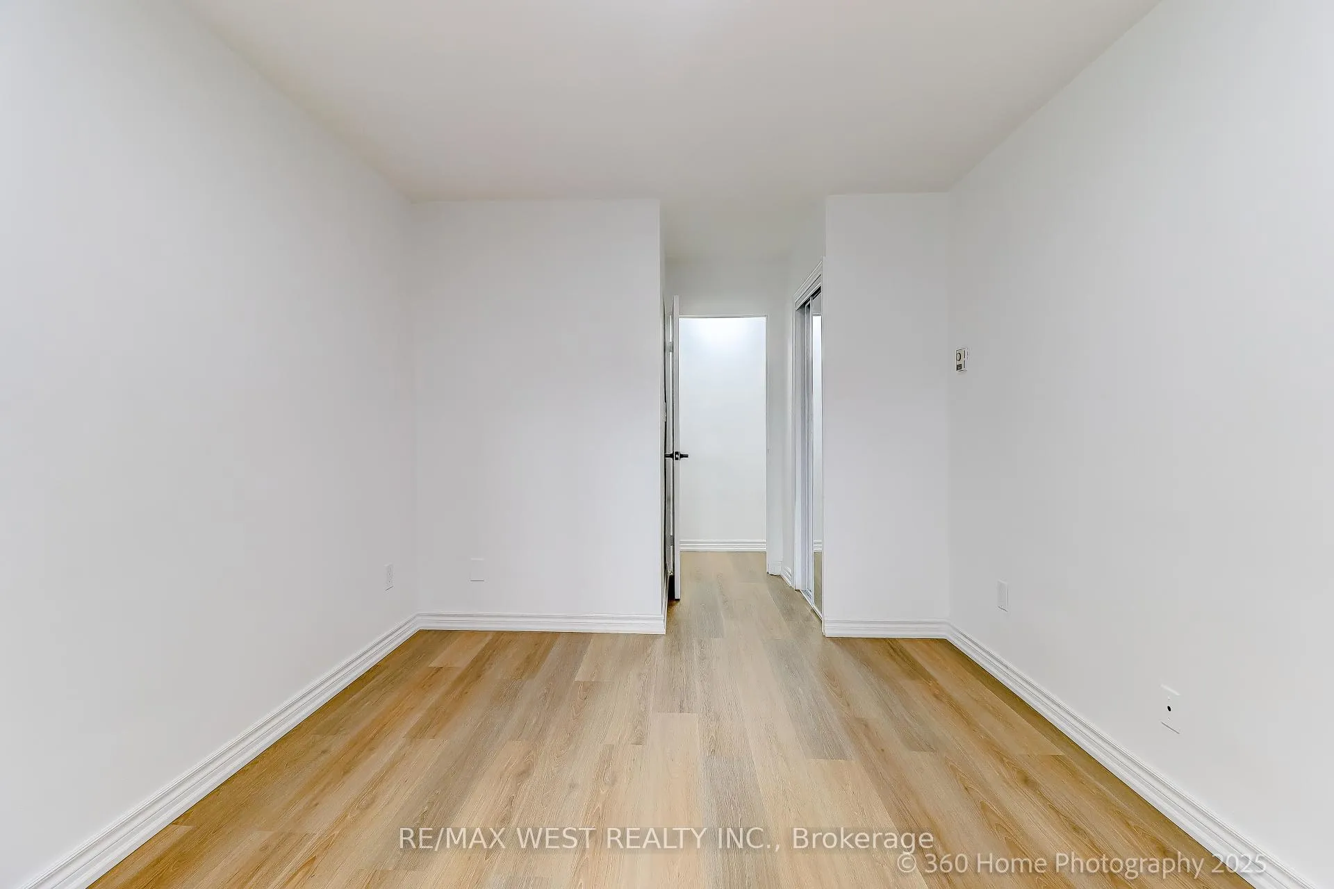 Photo 17 of Unit 803, 3 Massey Square, Toronto, Crescent Town — HOMEH