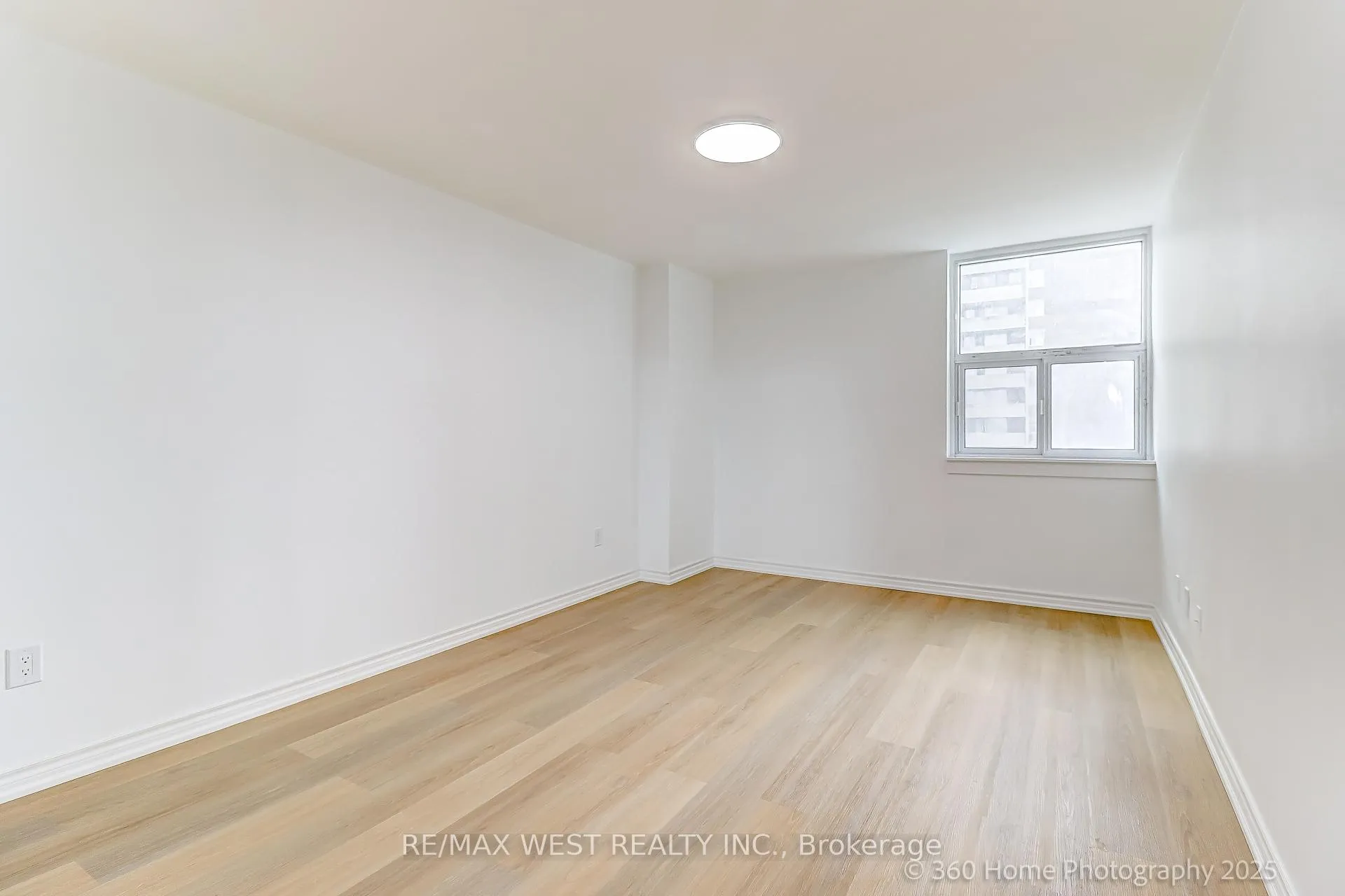Photo 18 of Unit 803, 3 Massey Square, Toronto, Crescent Town — HOMEH