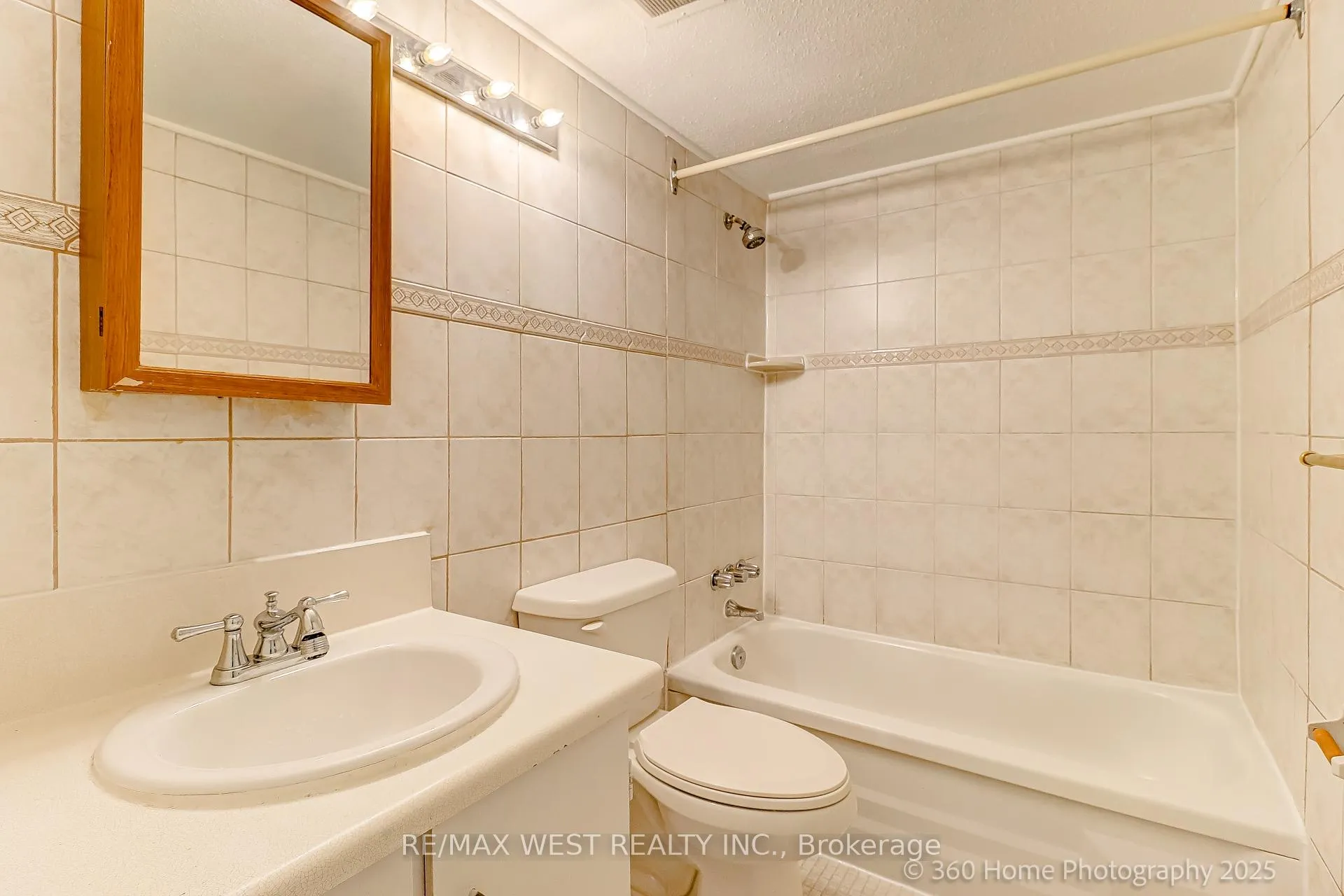 Photo 20 of Unit 803, 3 Massey Square, Toronto, Crescent Town — HOMEH