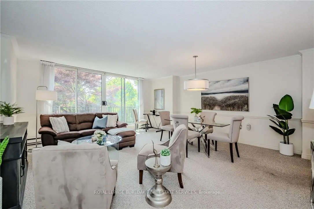 Front of Unit 318, 150 Wilson Street W