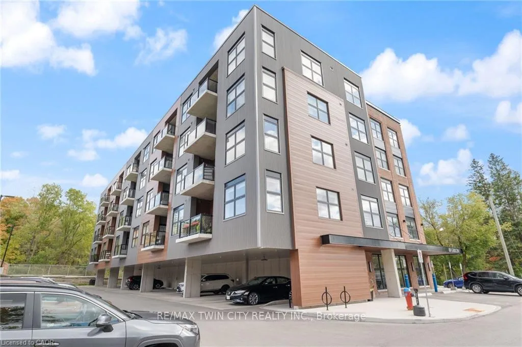 Front of Unit 209, 88 Gibson Street
