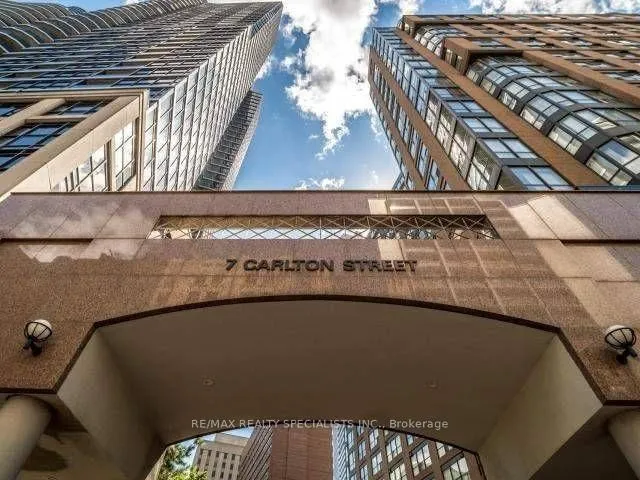 Front of Unit 704, 7 Carlton Street E