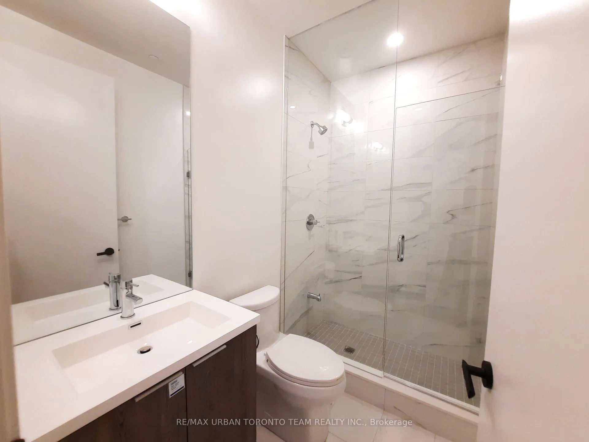 Photo 9 of Unit 606, 8 Interchange Way, Vaughan, Vaughan Corporate Centre — HOMEH
