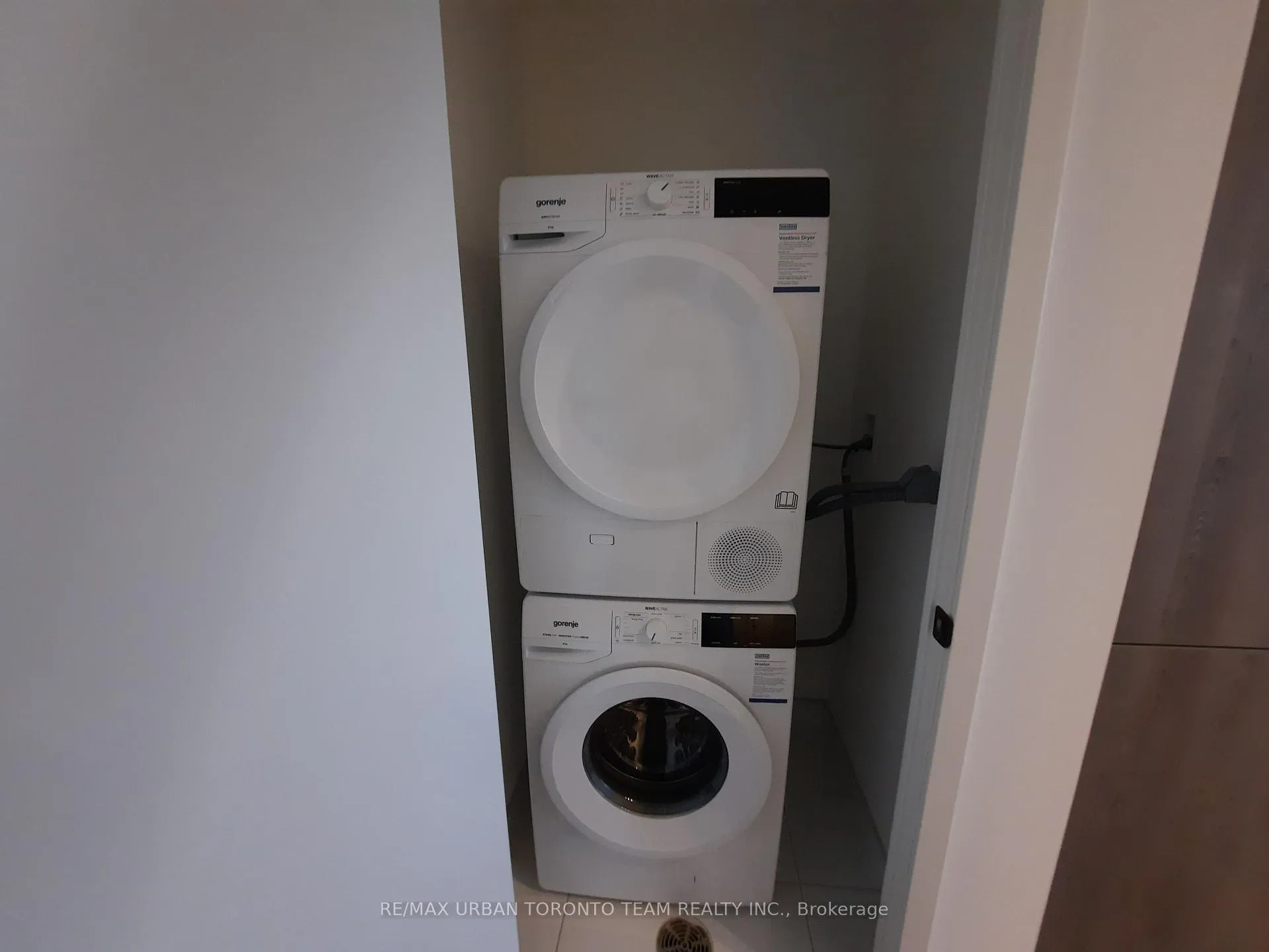 Photo 10 of Unit 606, 8 Interchange Way, Vaughan, Vaughan Corporate Centre — HOMEH