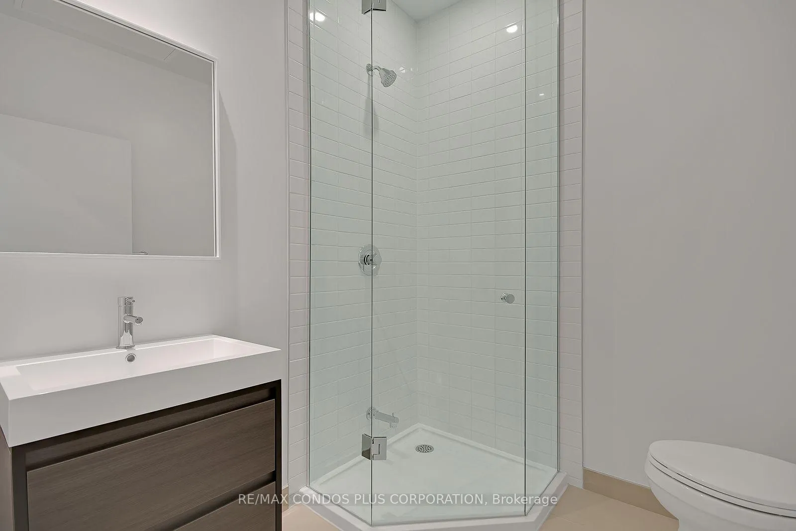 Photo 11 of Unit 121, 150 Logan Avenue, Toronto, South Riverdale — HOMEH