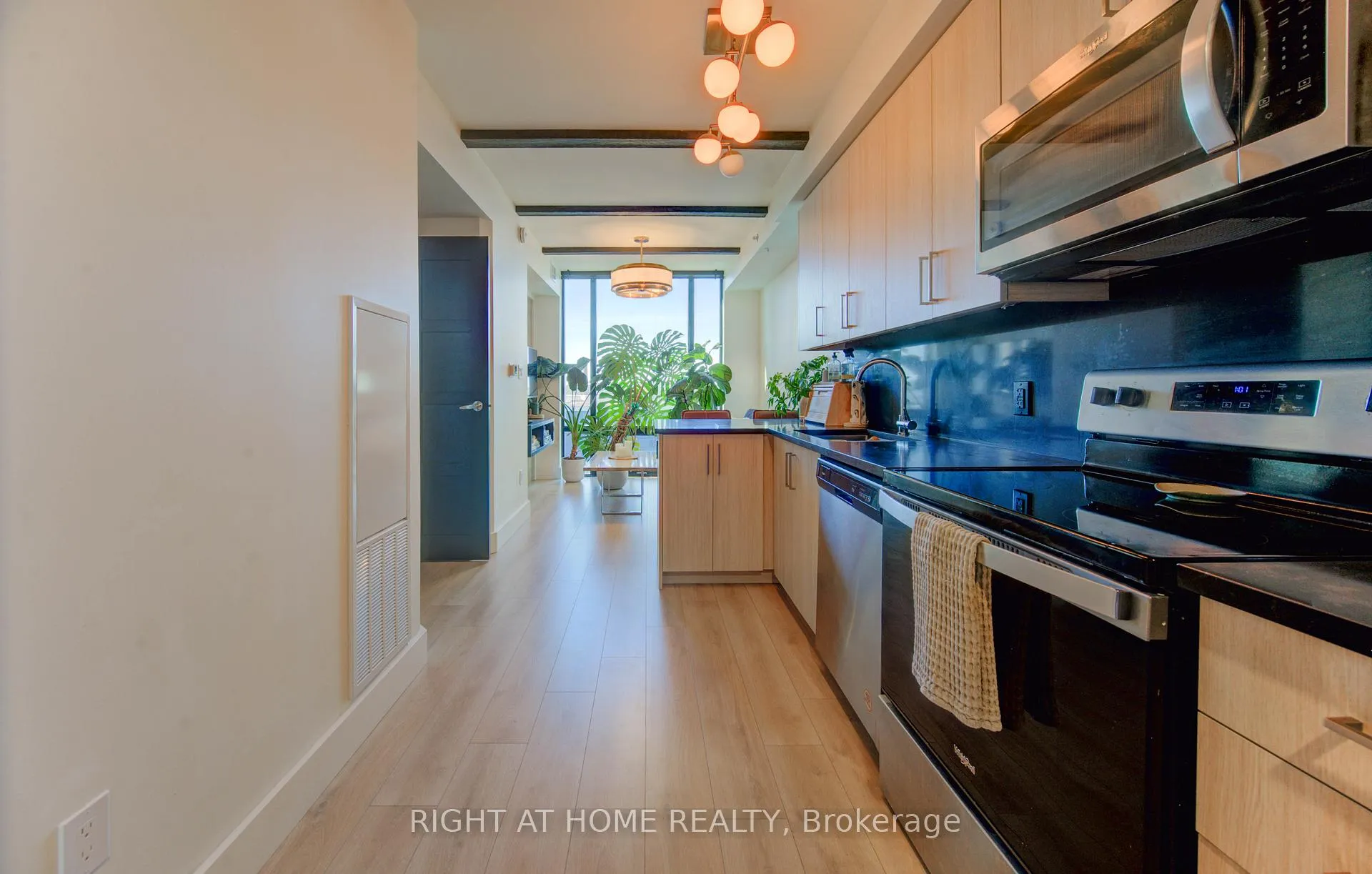 Photo 4 of Unit 1030, 145 Columbia Street W, Waterloo — HOMEH
