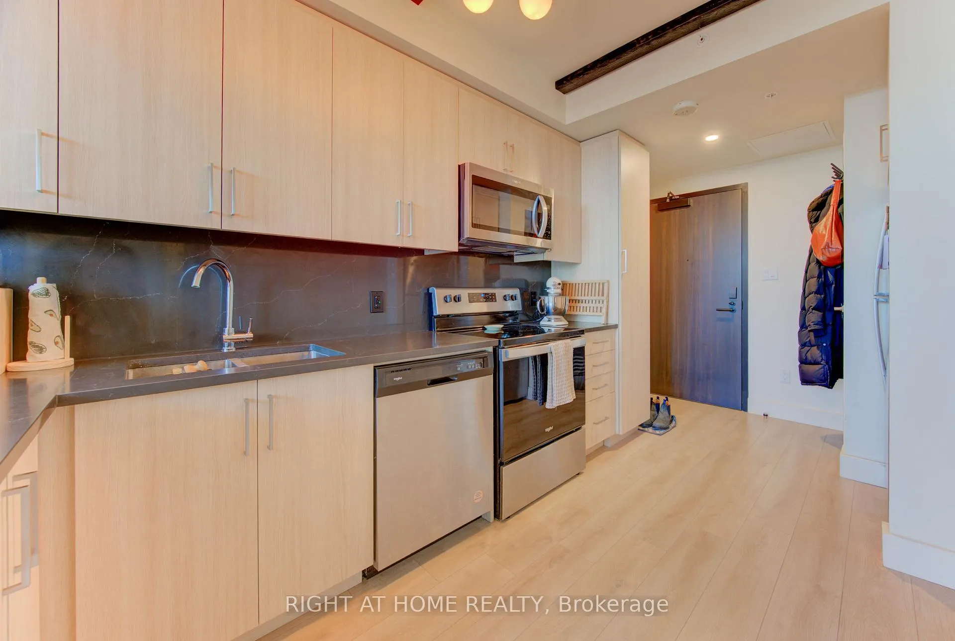 Photo 7 of Unit 1030, 145 Columbia Street W, Waterloo — HOMEH