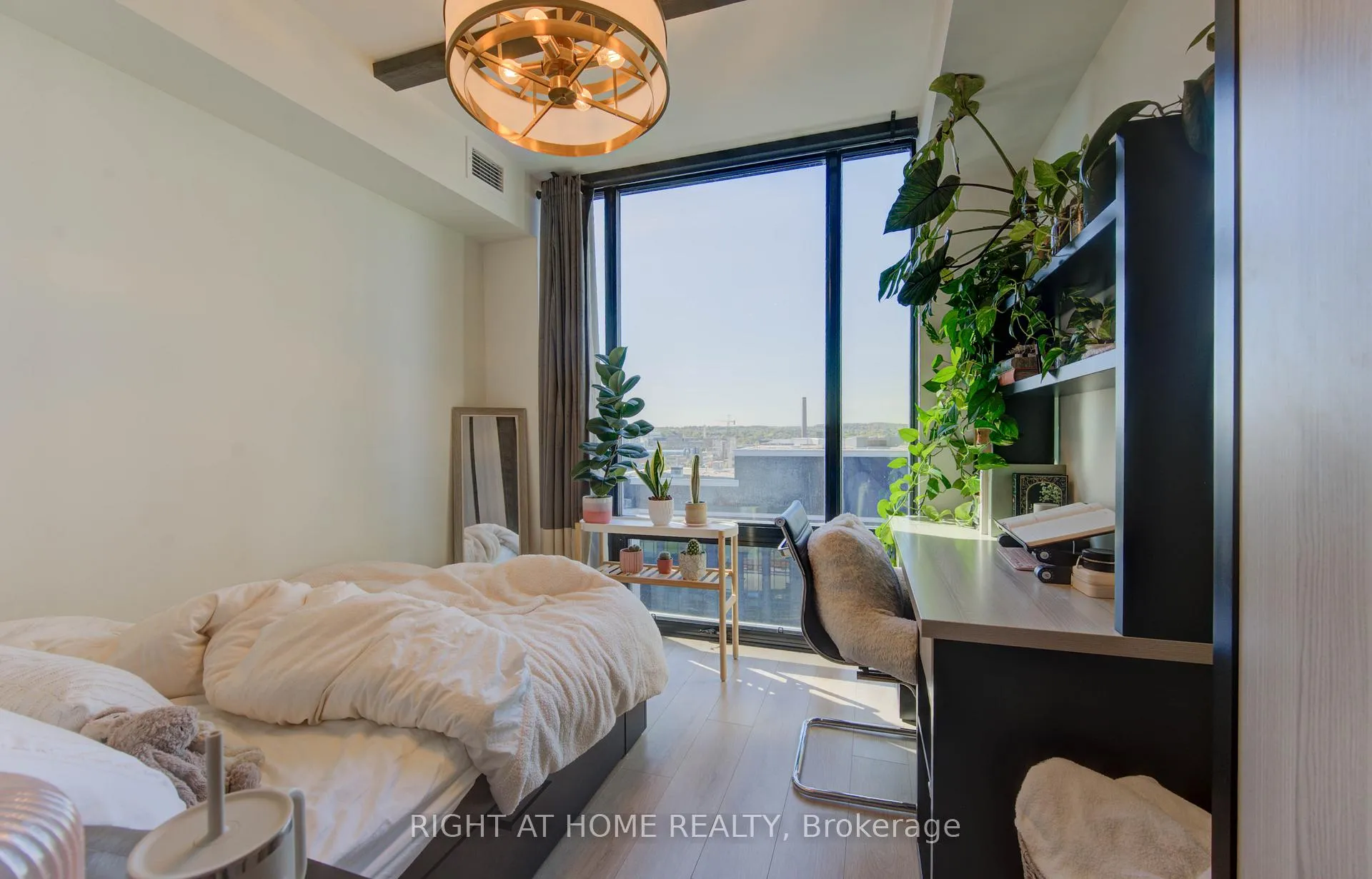 Photo 11 of Unit 1030, 145 Columbia Street W, Waterloo — HOMEH