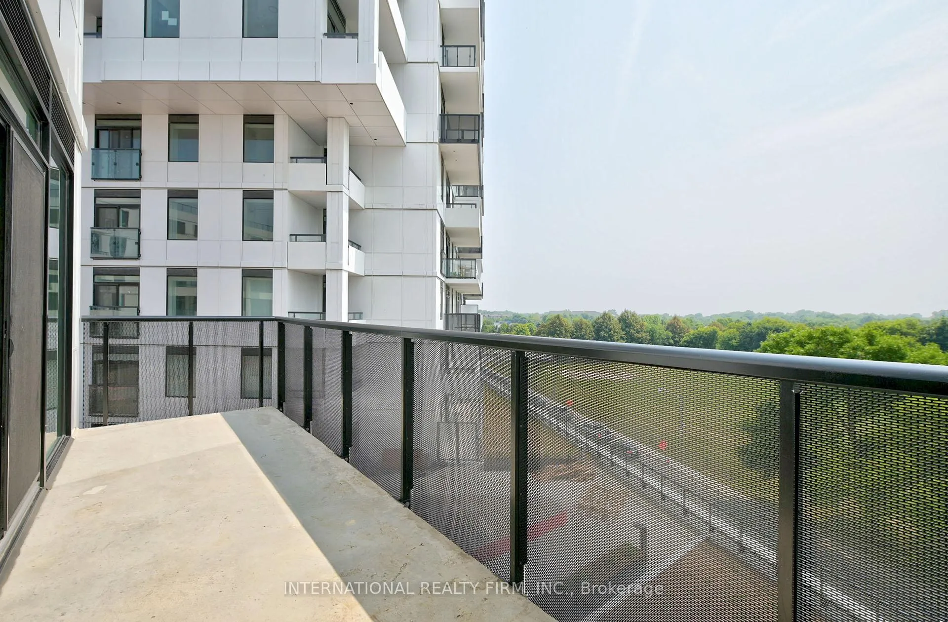 Photo 9 of Unit 505, 1050 Eastern Avenue, Toronto, The Beaches — HOMEH