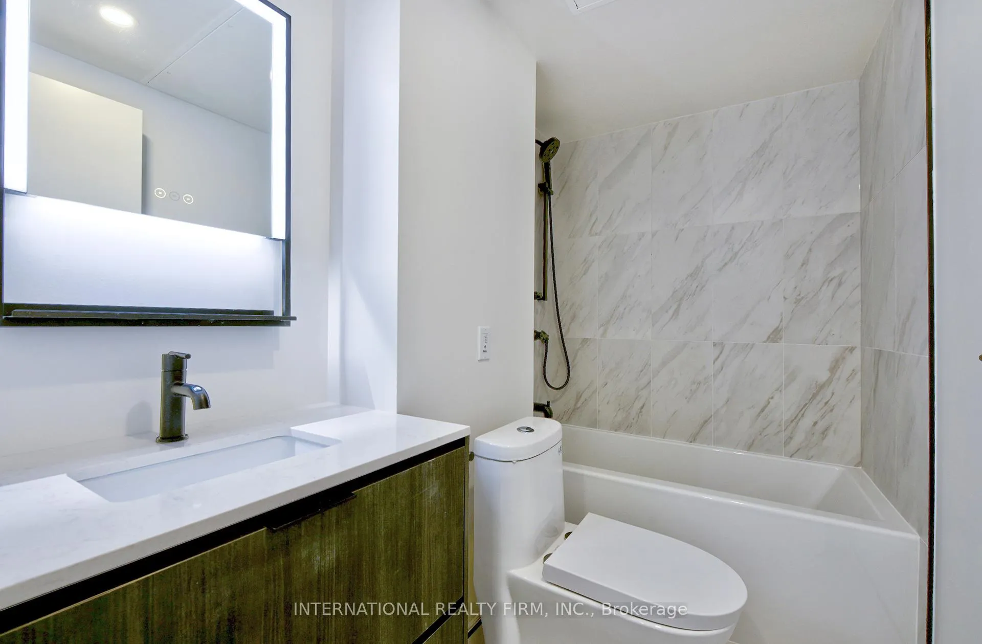 Photo 14 of Unit 505, 1050 Eastern Avenue, Toronto, The Beaches — HOMEH