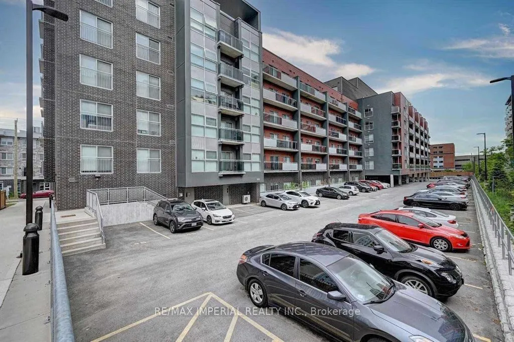 Photo 3 of Unit 713, 251 Hemlock Street, Waterloo, Beechwood/University — HOMEH