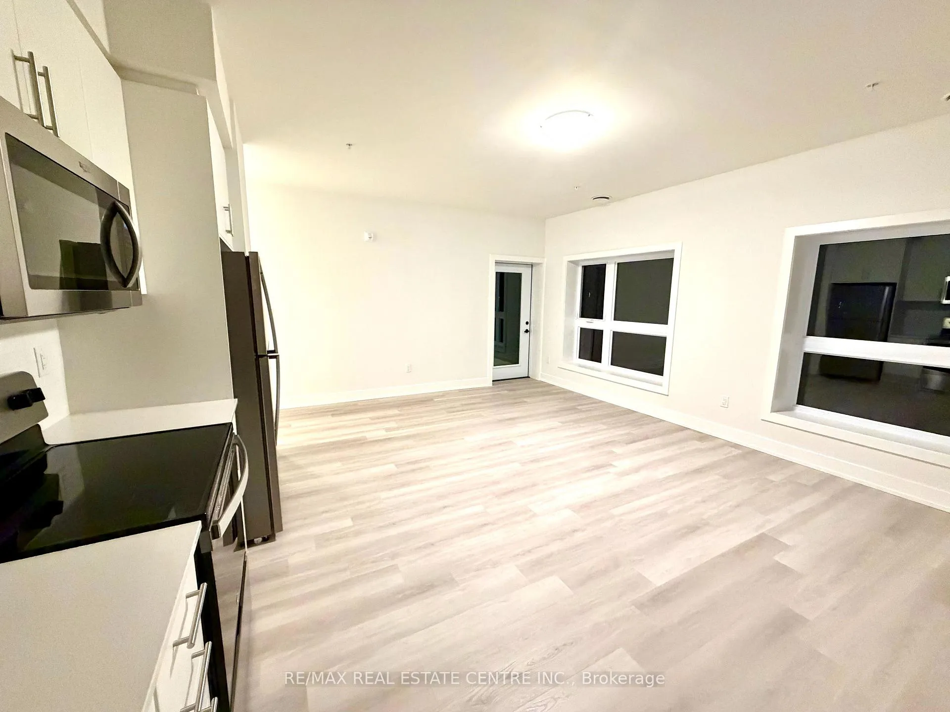 Photo 7 of Unit 401, 1100 Lackner Place, Kitchener — HOMEH