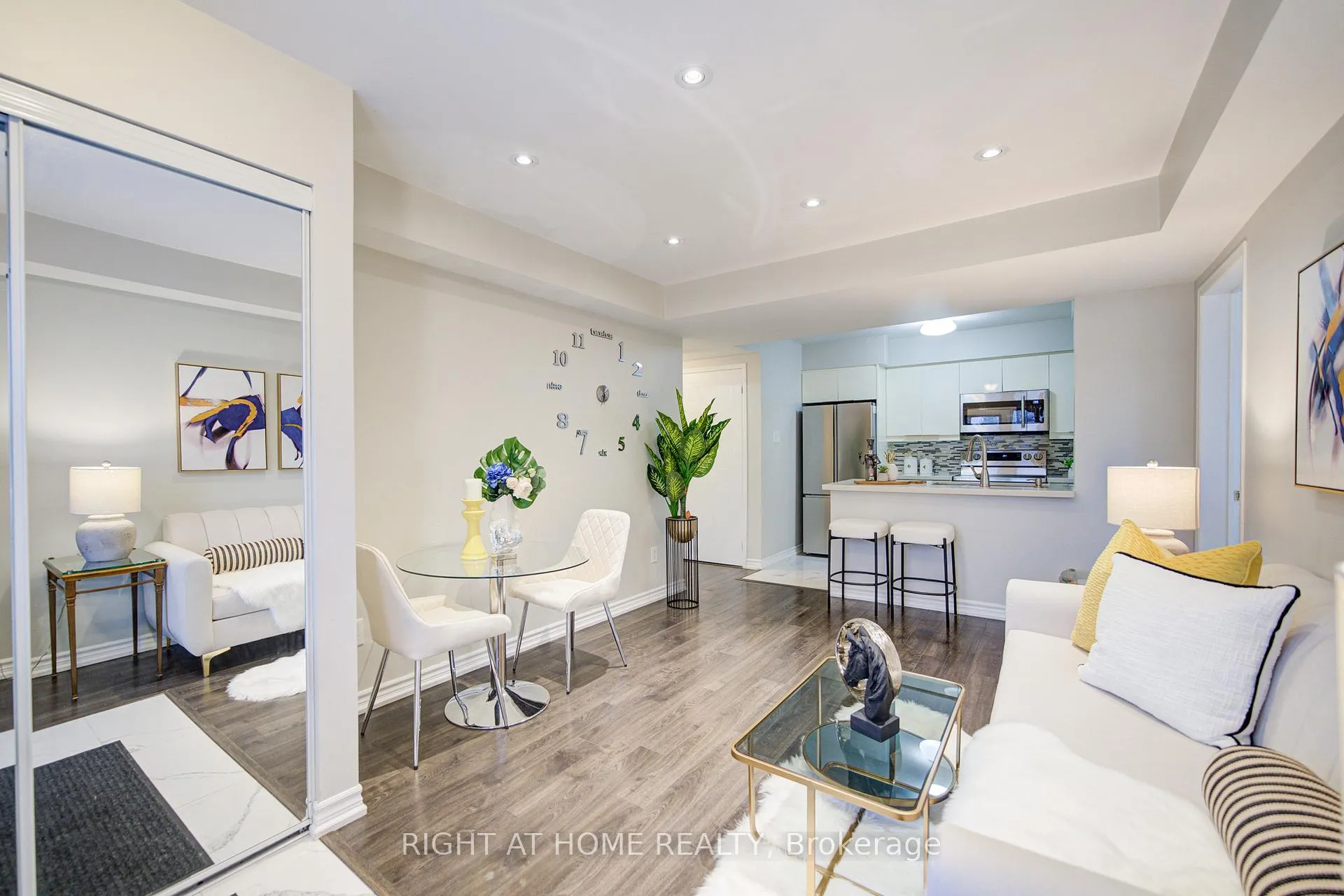 Photo 7 of Unit 25, 2285 Bur Oak Avenue S, Markham, Greensborough — HOMEH