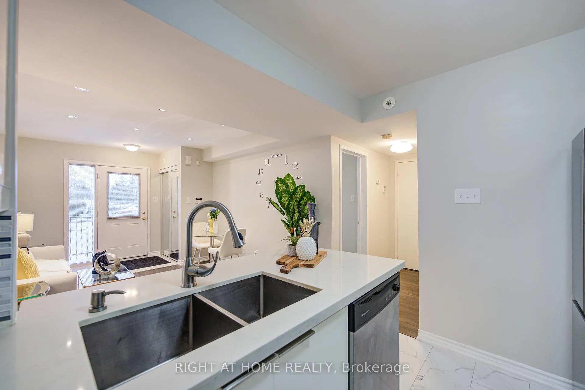 Photo 19 of Unit 25, 2285 Bur Oak Avenue S, Markham, Greensborough — HOMEH