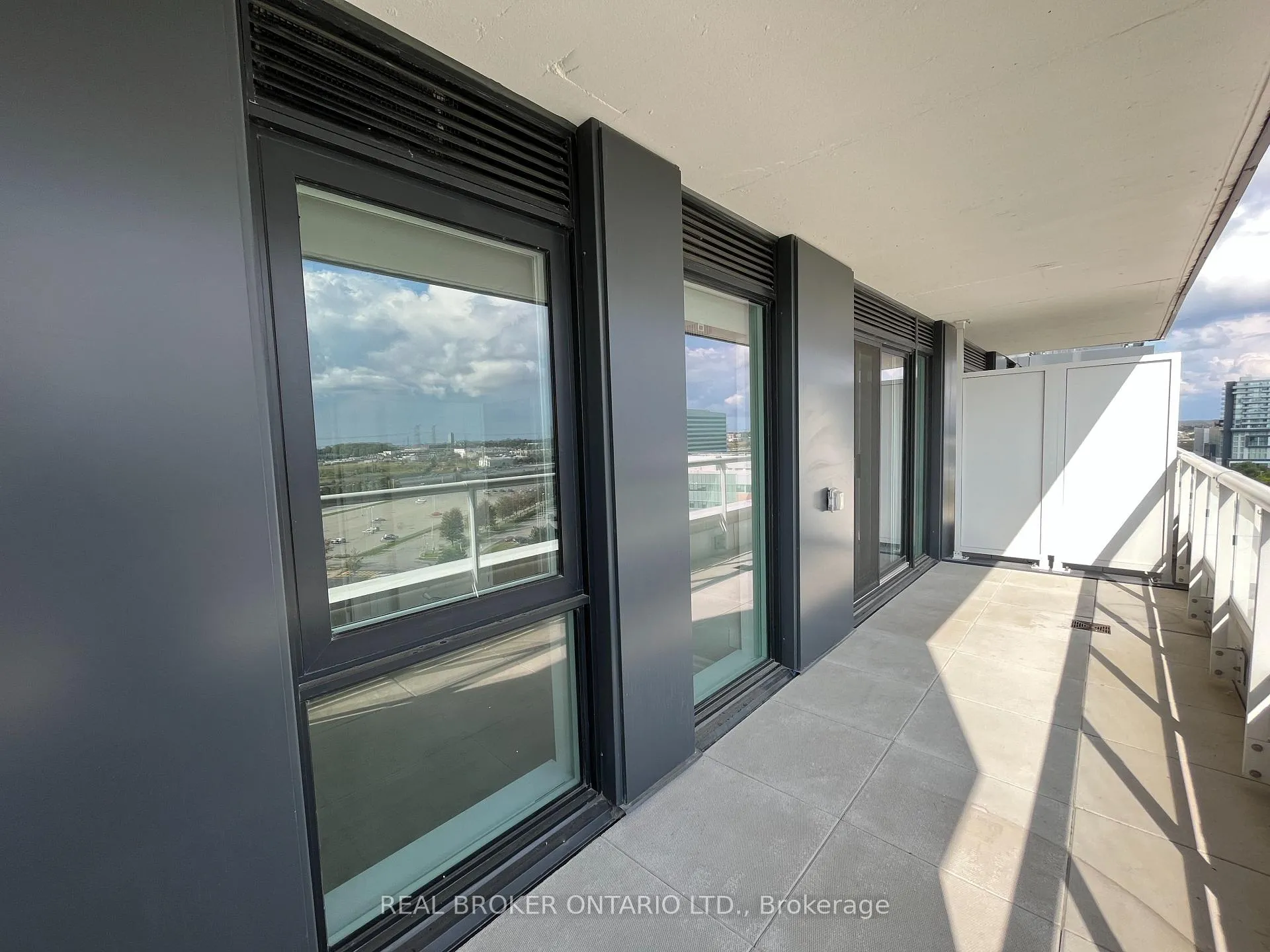 Photo 10 of Unit 1111, 8 Rouge Valley Drive, Markham, Unionville — HOMEH