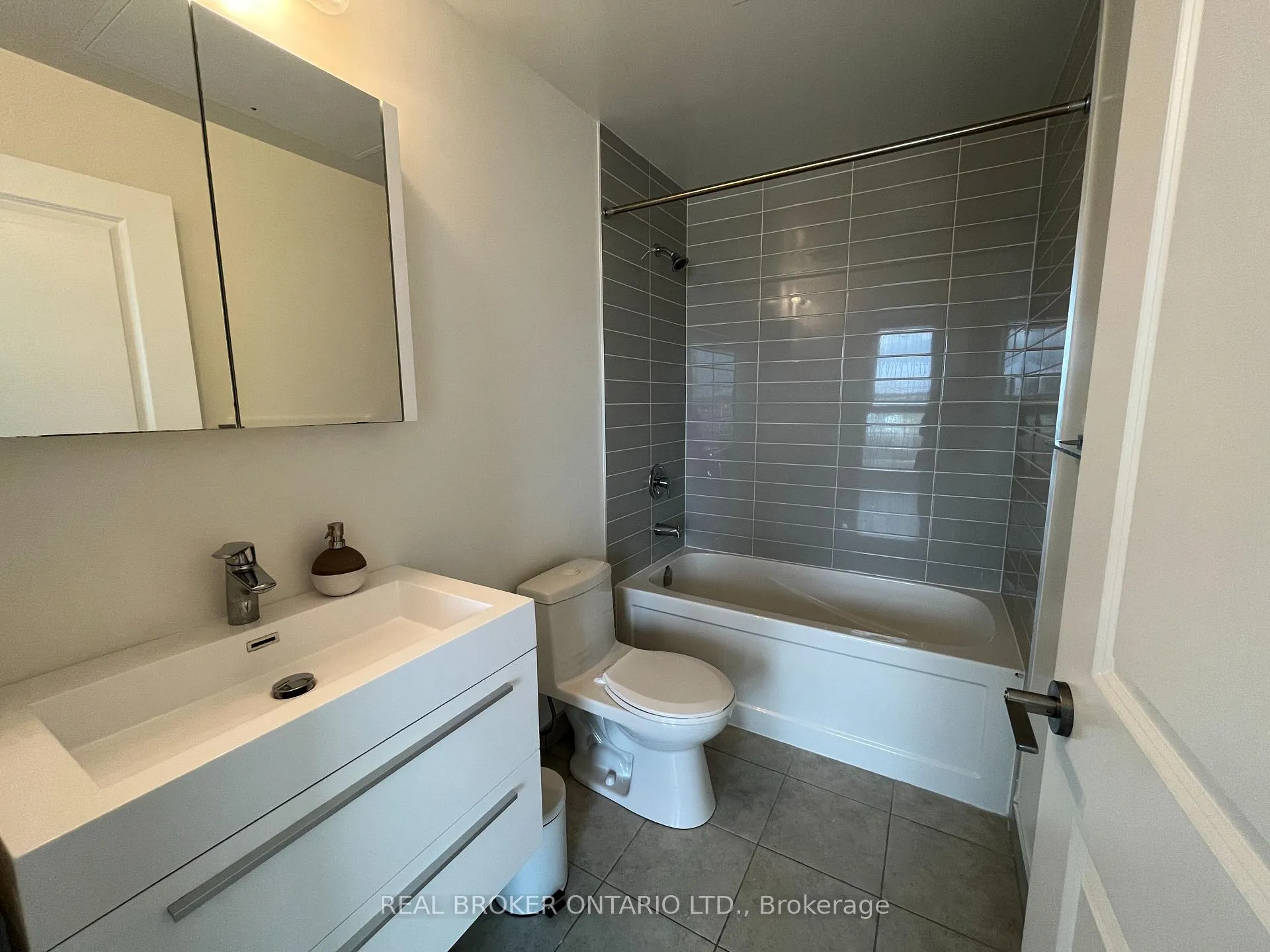Photo 13 of Unit 1111, 8 Rouge Valley Drive, Markham, Unionville — HOMEH