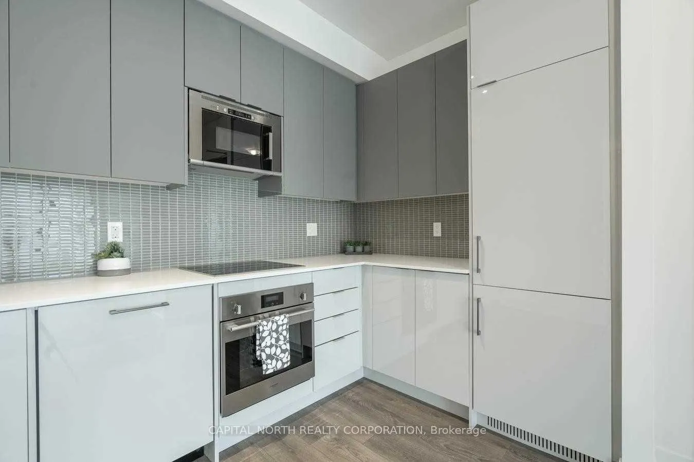 Photo 6 of Unit 324, 2908 Highway 7, Vaughan, Concord — HOMEH