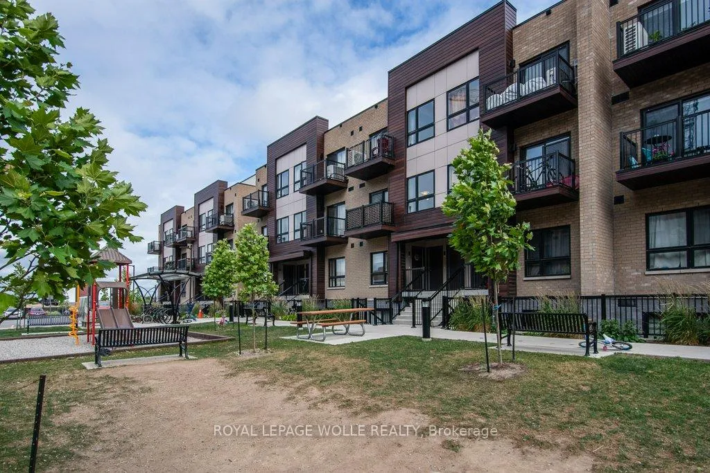 Photo 2 of Unit E11, 20 Palace Street, Kitchener — HOMEH