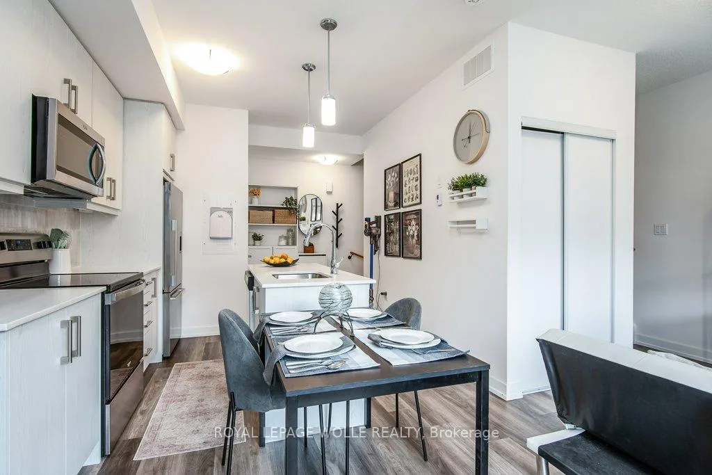 Photo 12 of Unit E11, 20 Palace Street, Kitchener — HOMEH