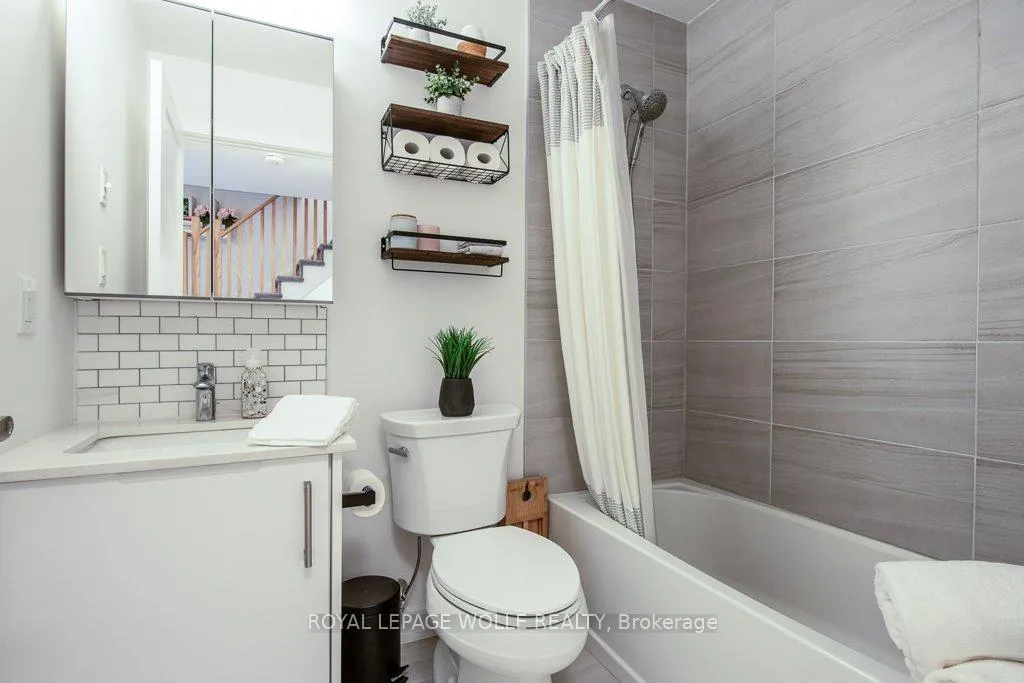 Photo 34 of Unit E11, 20 Palace Street, Kitchener — HOMEH