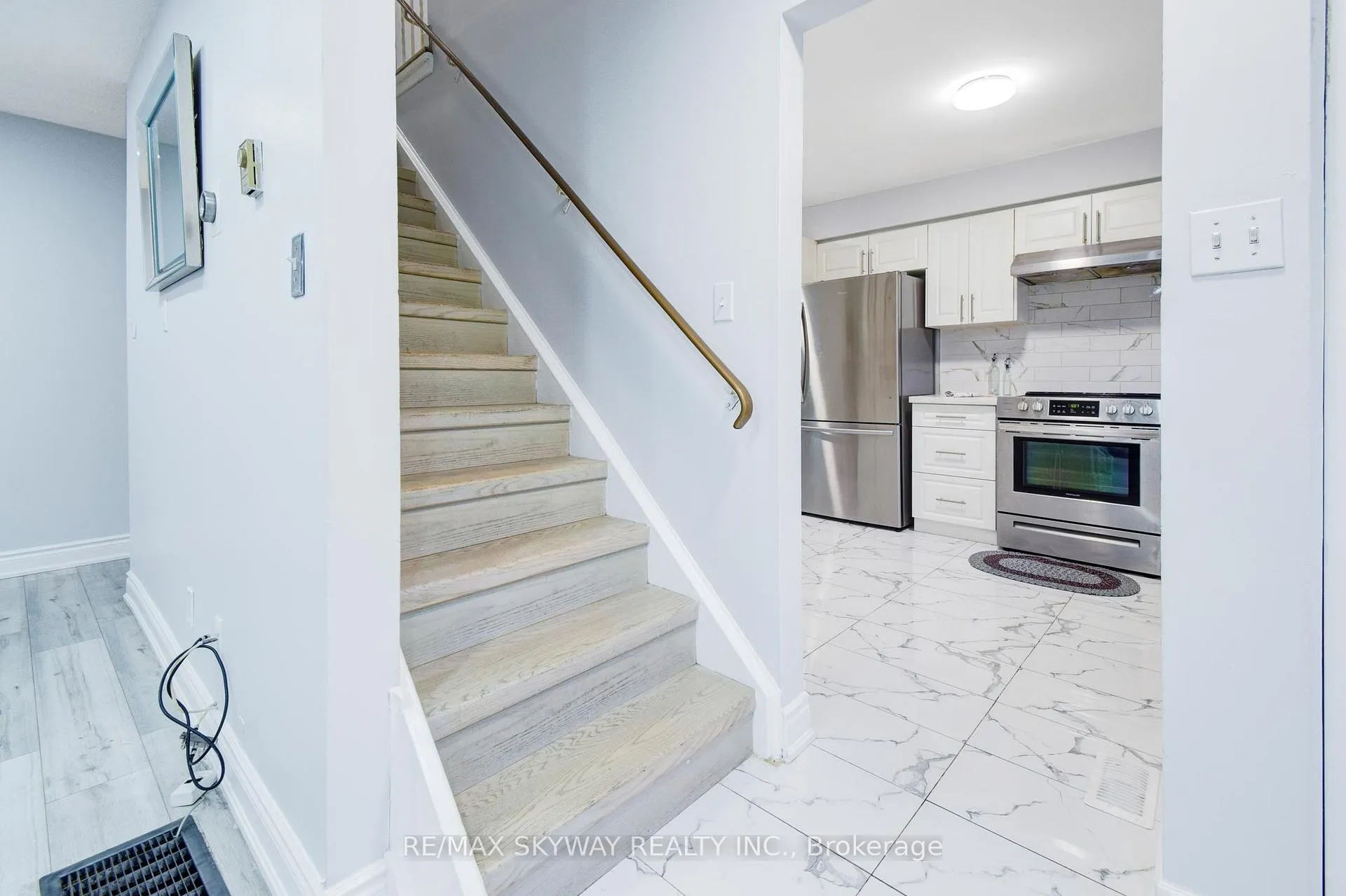 Photo 13 of Unit 5, 445 Pioneer Drive, Kitchener — HOMEH